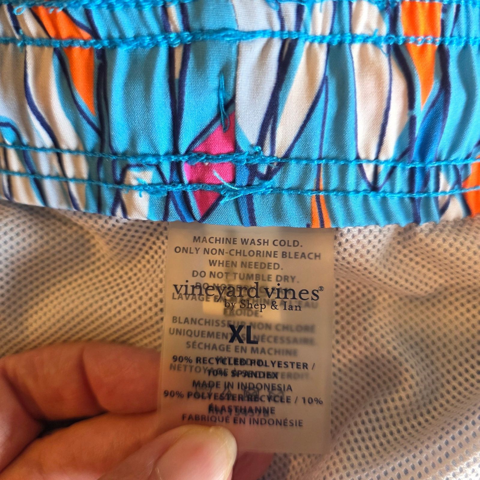 Vineyard Vines Vineyard Vines Surfboard Print Swim Trunks Size XL Blue Size US 38 / EU 54 - 4 Thumbnail