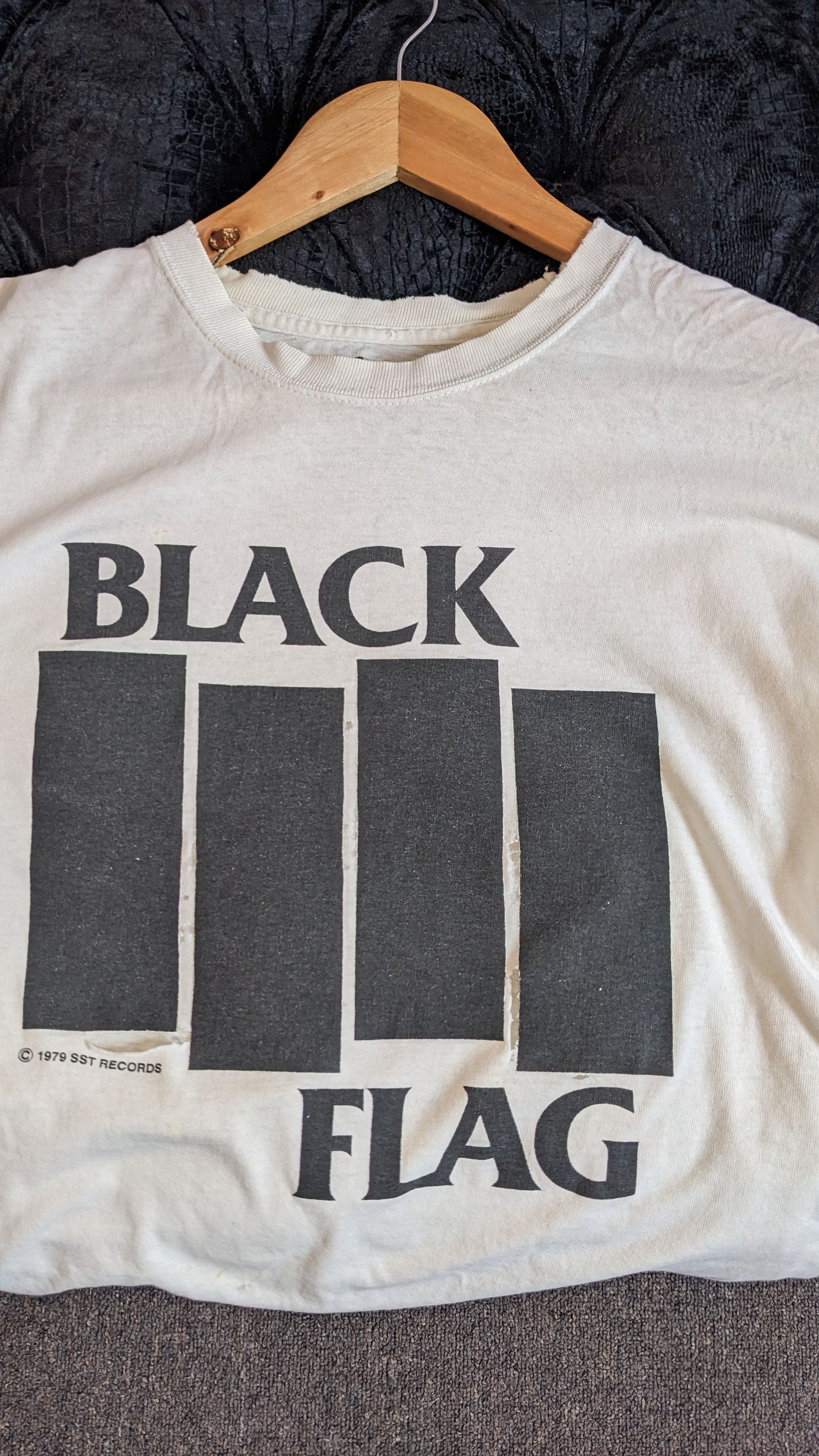 Vintage Black Flag band t shirt Size US XL / EU 56 / 4 - 1 Thumbnail
