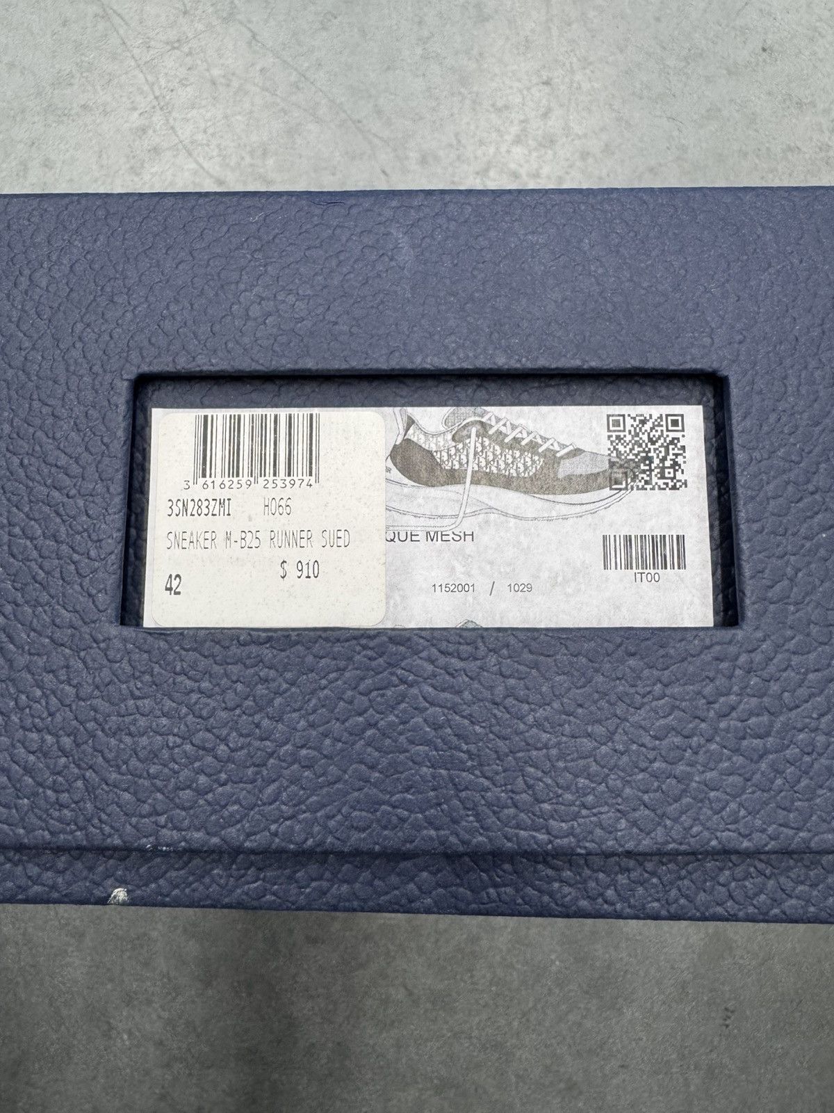 Dior Dior B25 Runner Sneaker White / Grey Size US 9 / EU 42 - 11 Thumbnail