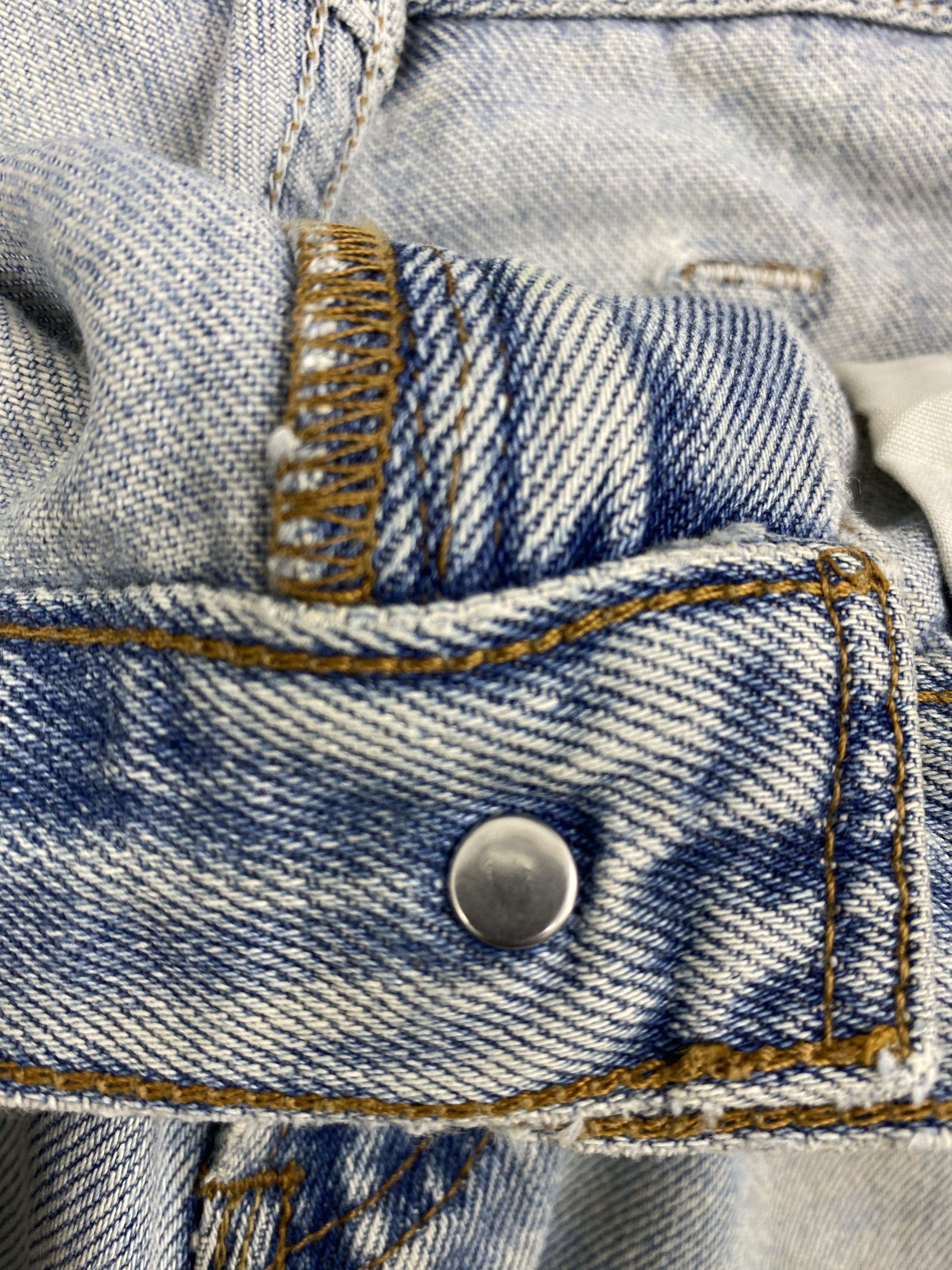 Levi's × Vintage Light Washed Vintage Levi's 550 Denim Jeans Size US 32 / EU 48 - 11 Thumbnail