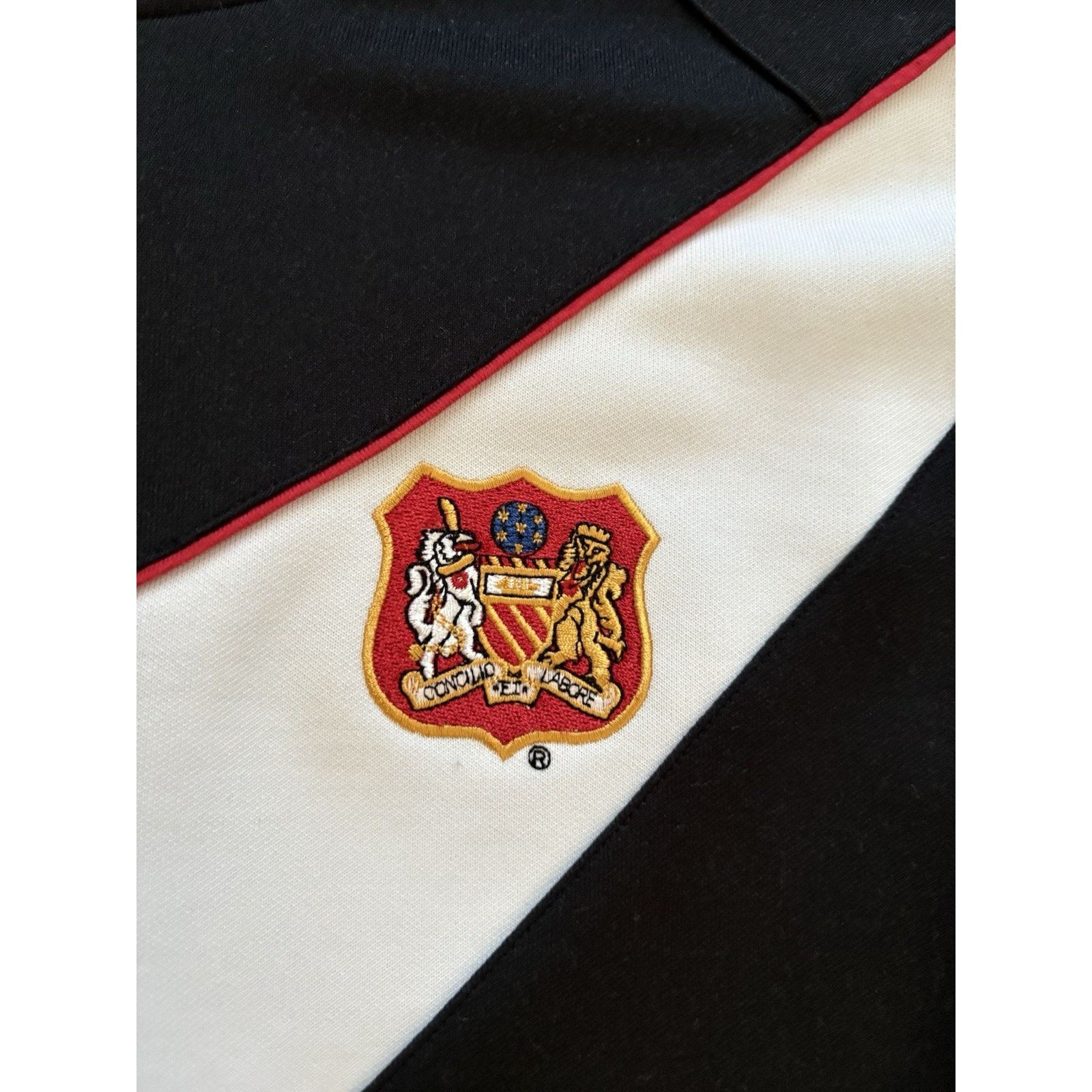 Nike VTG Nike Manchester Concilio Et Labore Crest Jacket SoccSz L Size US L / EU 52-54 / 3 - 6 Thumbnail
