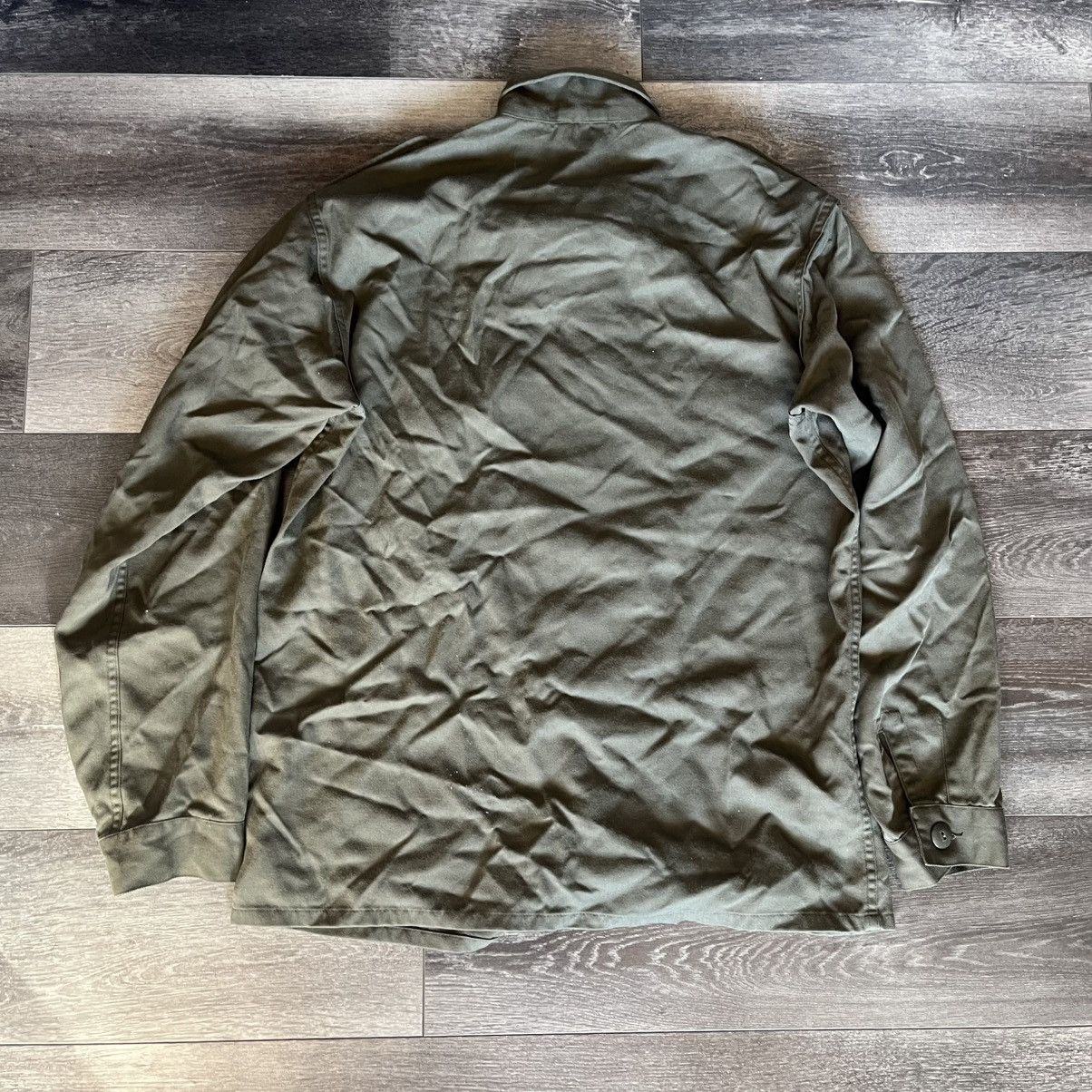 Vintage Vintage 80s German Army Military Field Button Up Shirt Khaki Size US L / EU 52-54 / 3 - 2 Thumbnail