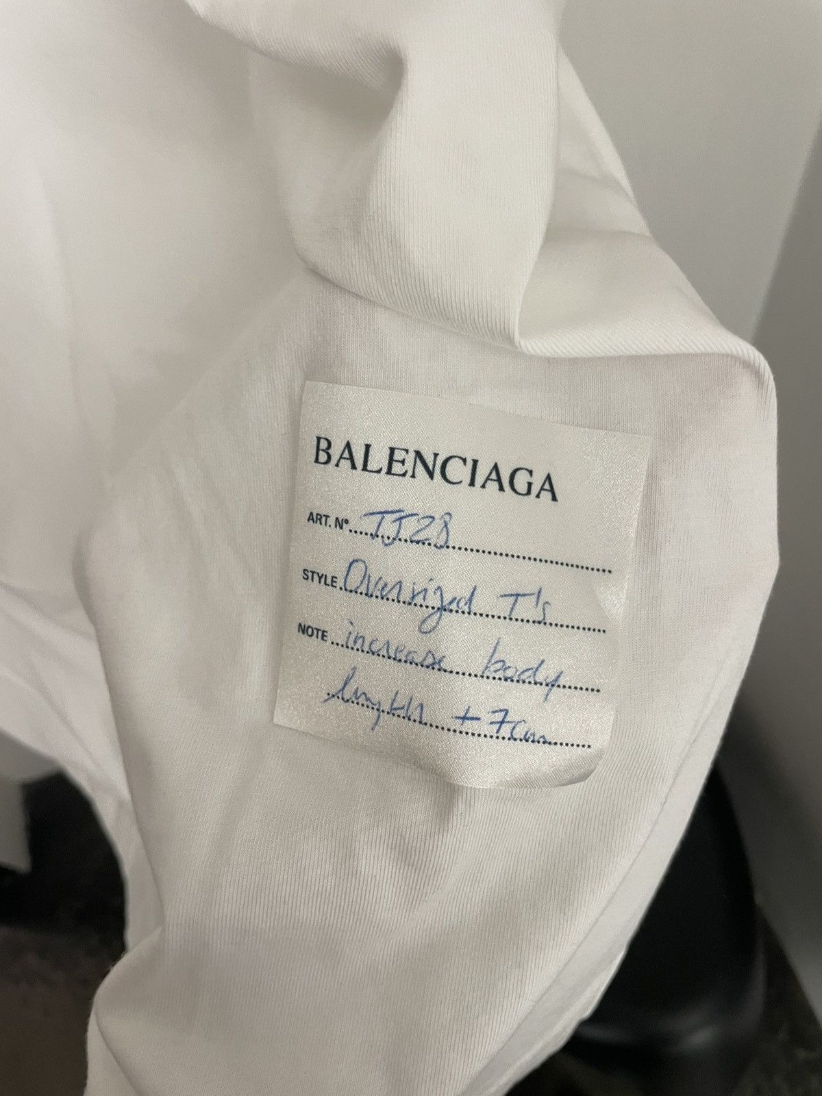 Balenciaga SAMPLE STICKER T-SHIRT IN WHITE Size US S / EU 44-46 / 1 - 3 Thumbnail