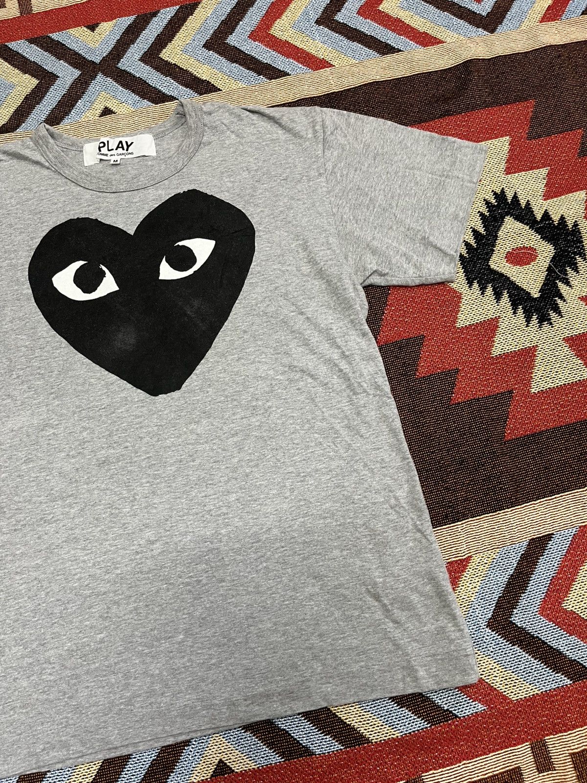 Comme des Garcons PLAY 🇯🇵Comme des Garçons (CDG) PLAY Tee🇯🇵 Size US M / EU 48-50 / 2 - 3 Thumbnail