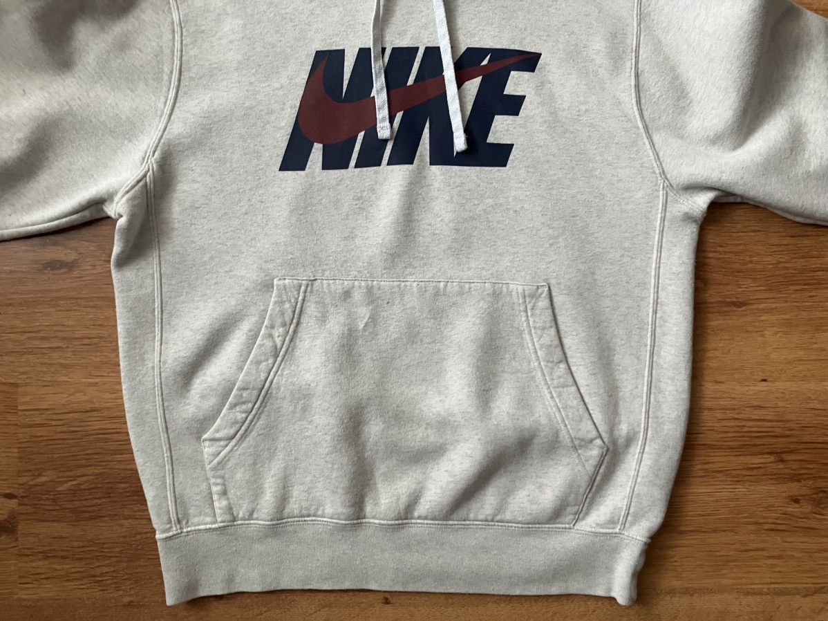 Nike × Vintage Grey Nike Long Sleeve Hoodie Sportswear Vintage Streetwear Size US S / EU 44-46 / 1 - 4 Thumbnail