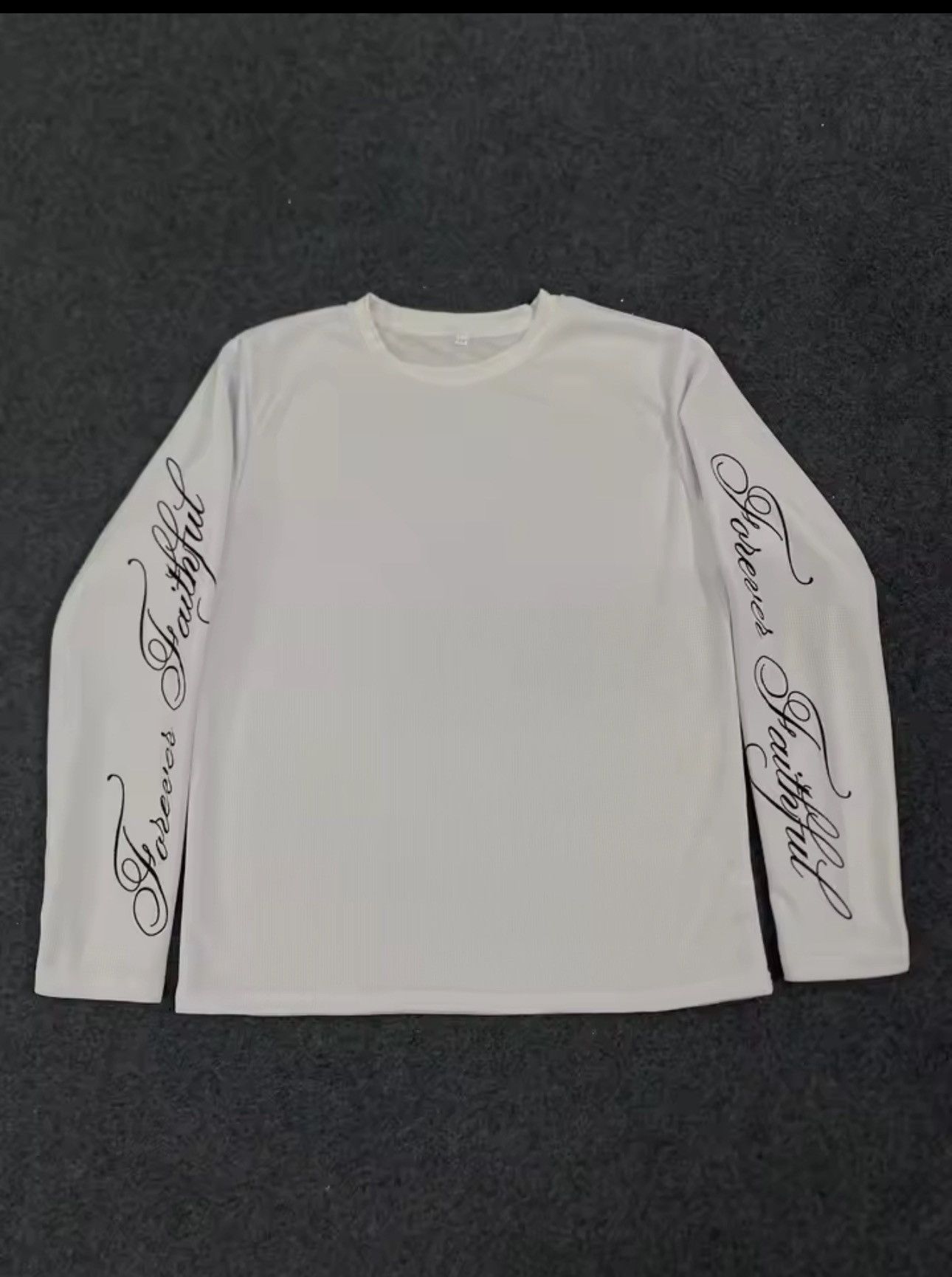 Japanese Brand Longsleeve Thermal “Forever Faithful” Size US M / EU 48-50 / 2 - 1 Thumbnail