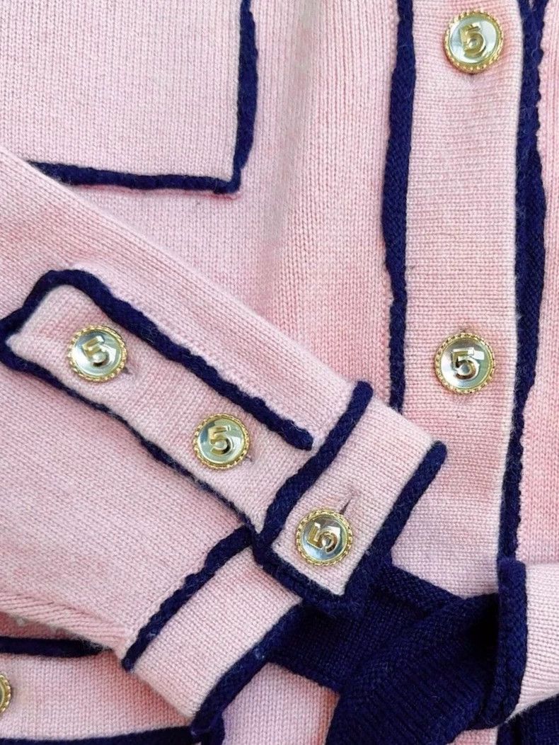 Chanel Chanel 21S pink long-sleeved long cartoon cardigan coat Size XS / US 0-2 / IT 36-38 - 3 Thumbnail