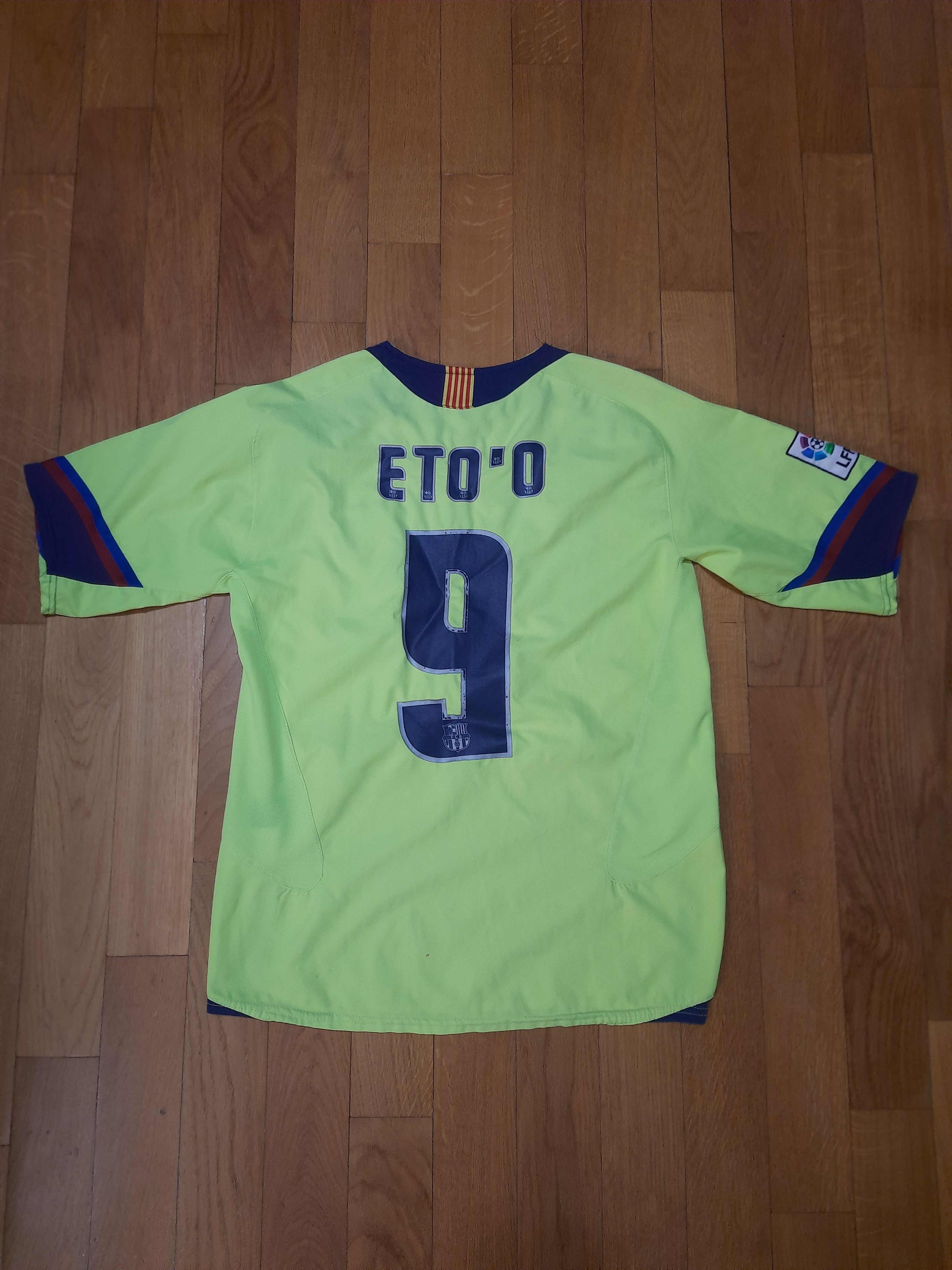 Other Samuel Eto'o Barcelona Football Soccer Jersey Size US L / EU 52-54 / 3 - 1 Thumbnail