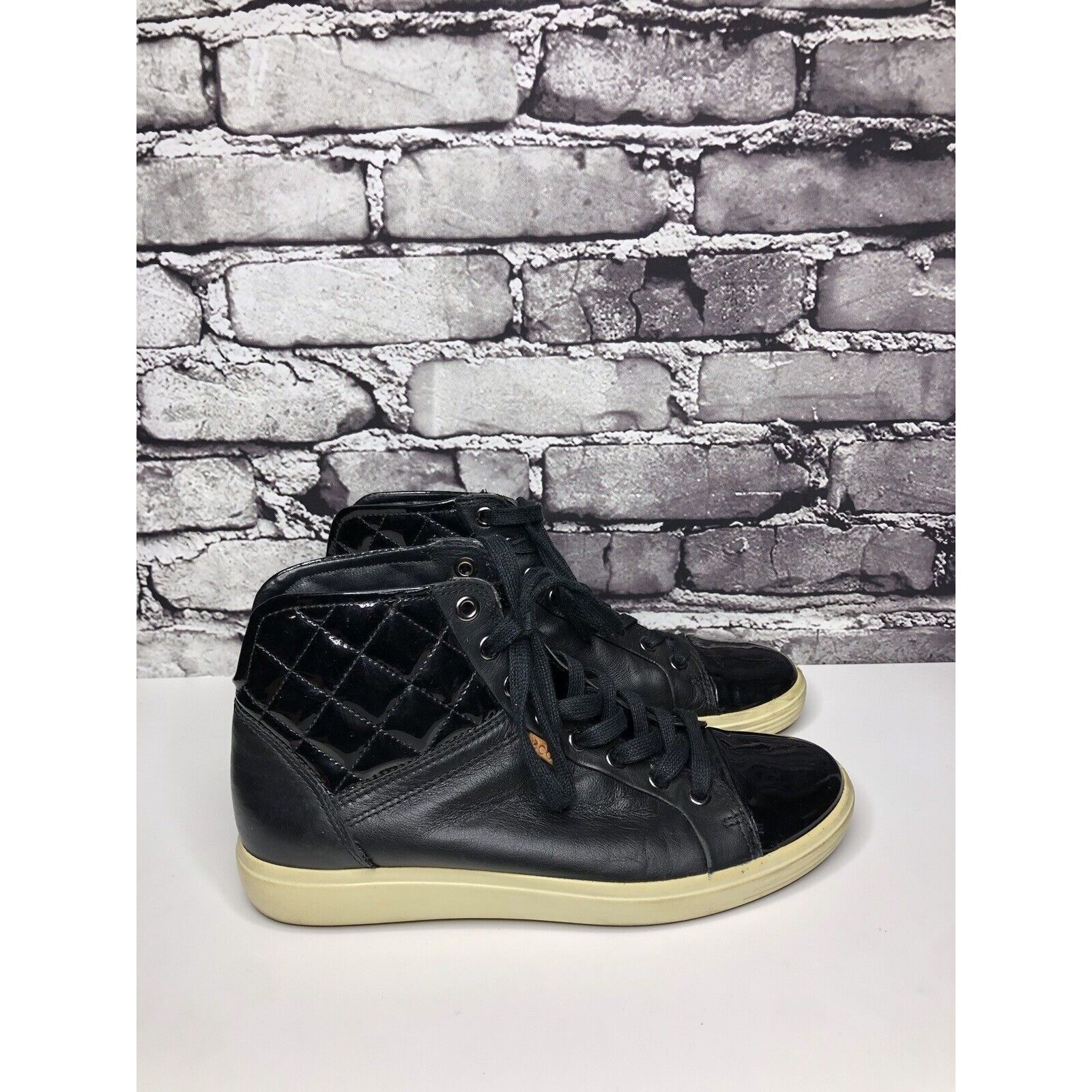 Ecco ECCO Soft 7 Black Leather Quilted Comfort Casual Sneakers Sh Size US 7.5 / IT 37.5 - 8 Thumbnail