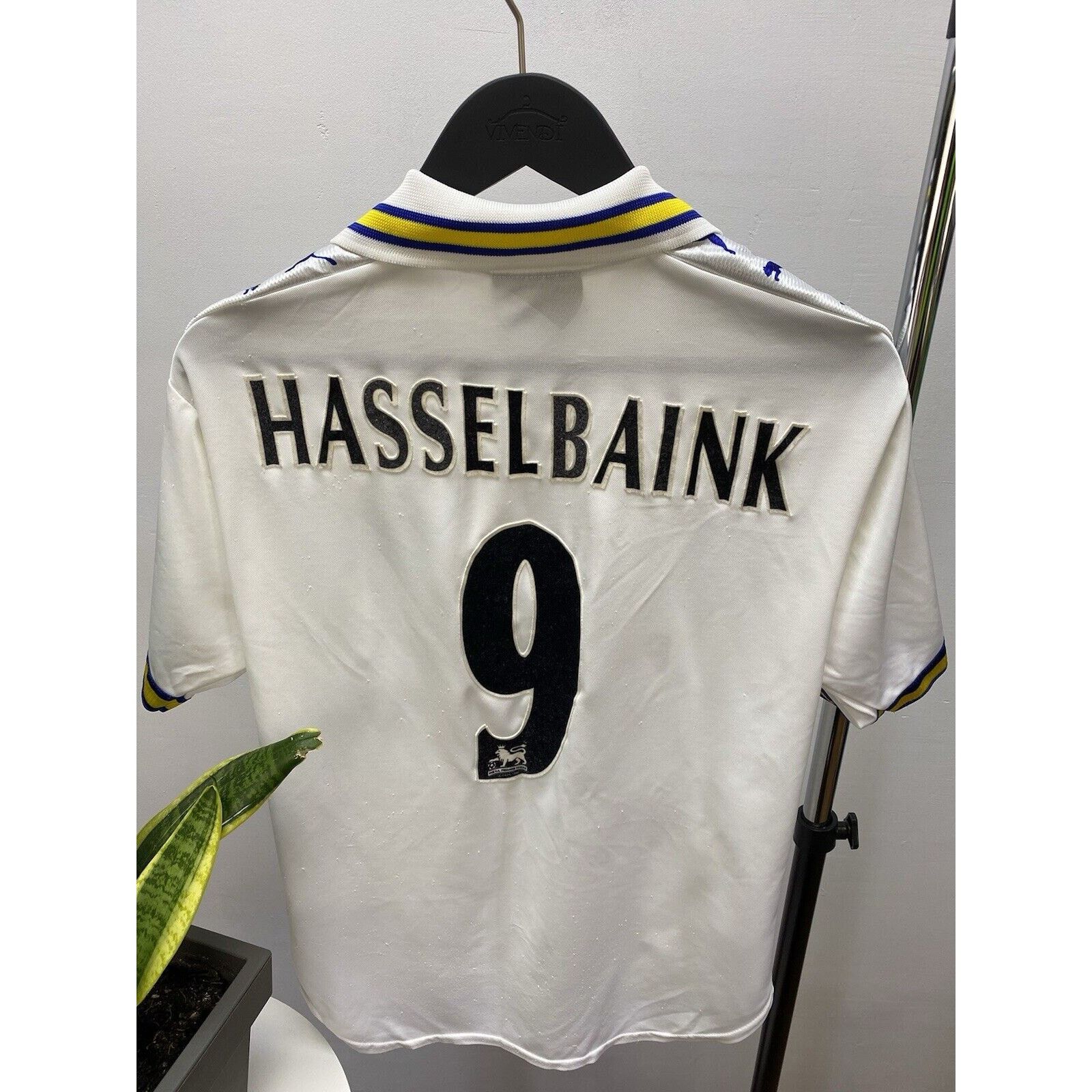 Puma × Vintage Leeds United 1998-2000 #Hasselbaink Kids Jersey Size 32/34 Size US XXS / EU 40 - 15 Thumbnail