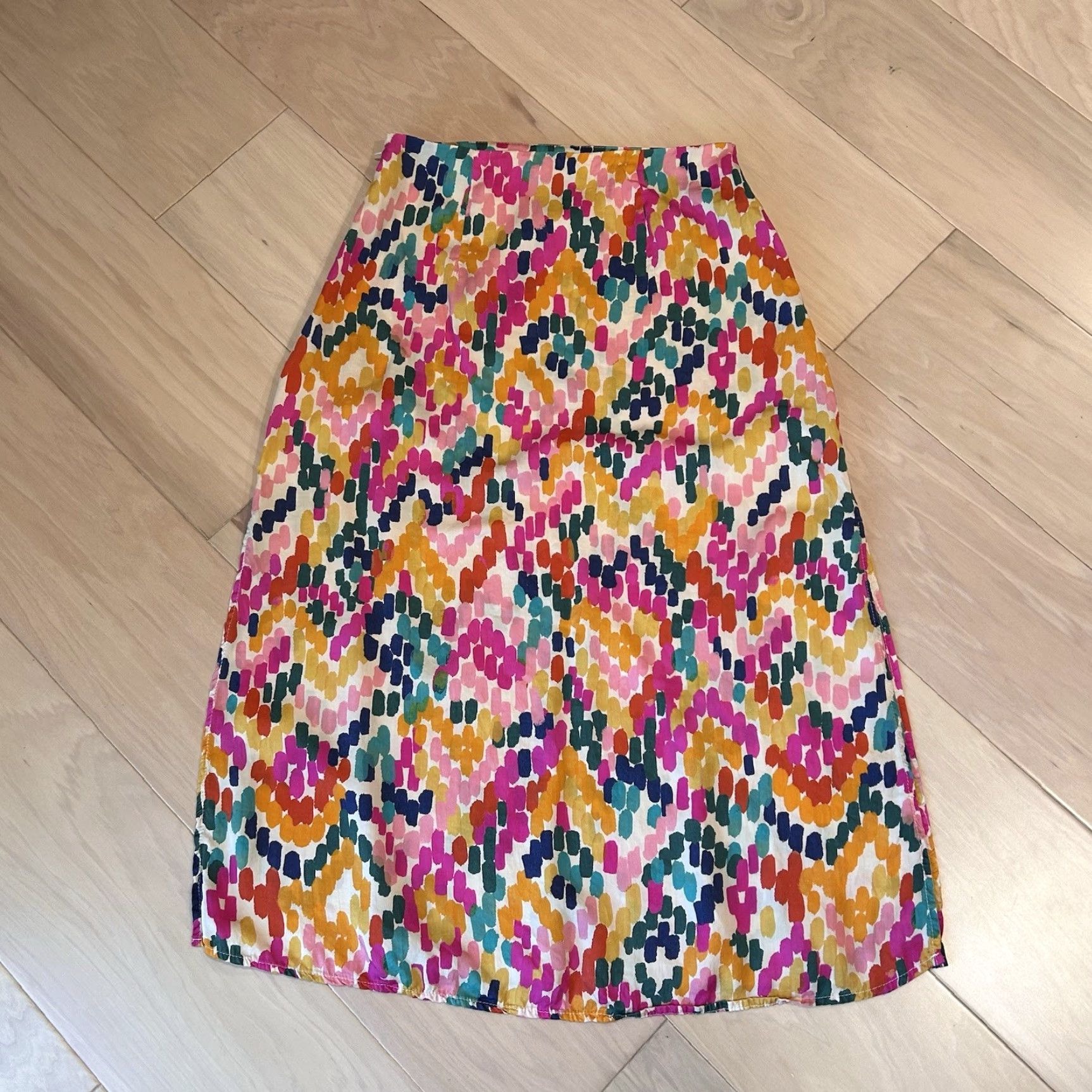 Marine Layer Marine Layer Ryan Slip Midi Skirt Women’s 6 Bright Watercolor Size 28" / US 6 / IT 42 - 4 Thumbnail