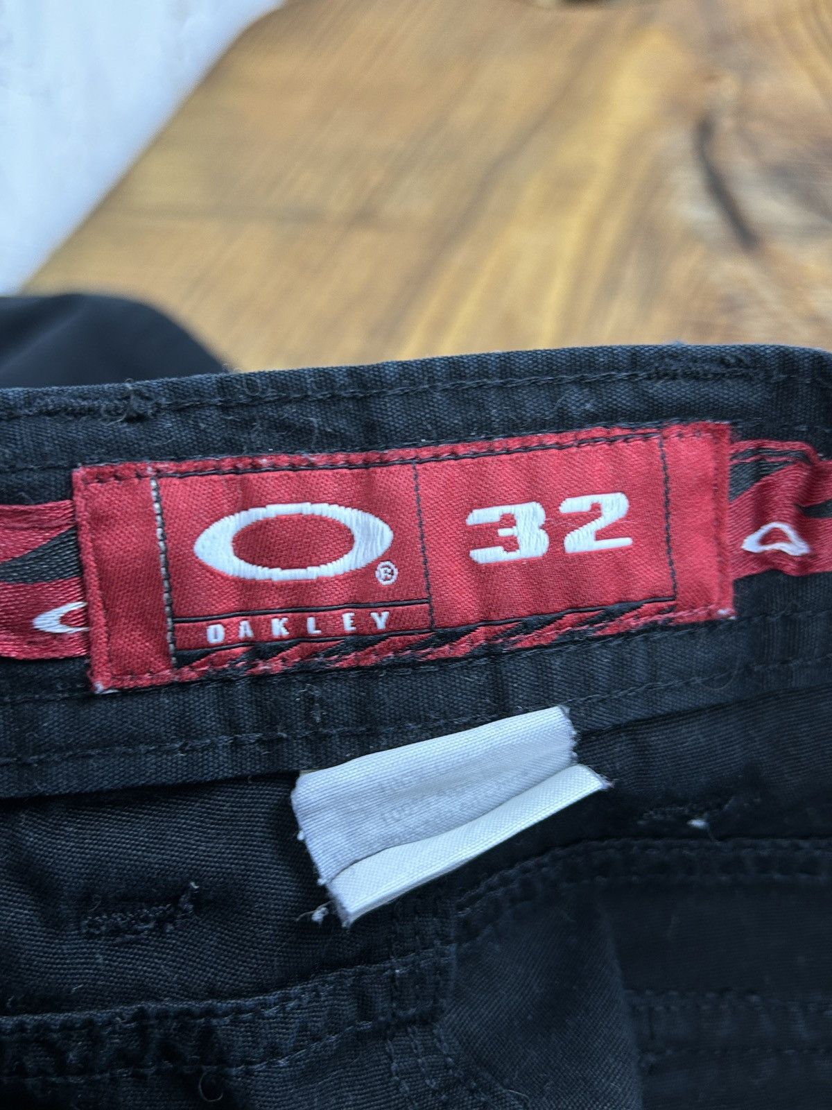 Oakley 90s Oakley Software Cargo Tactical Outdoor Shorts Black 32 Size US 32 / EU 48 - 10 Thumbnail