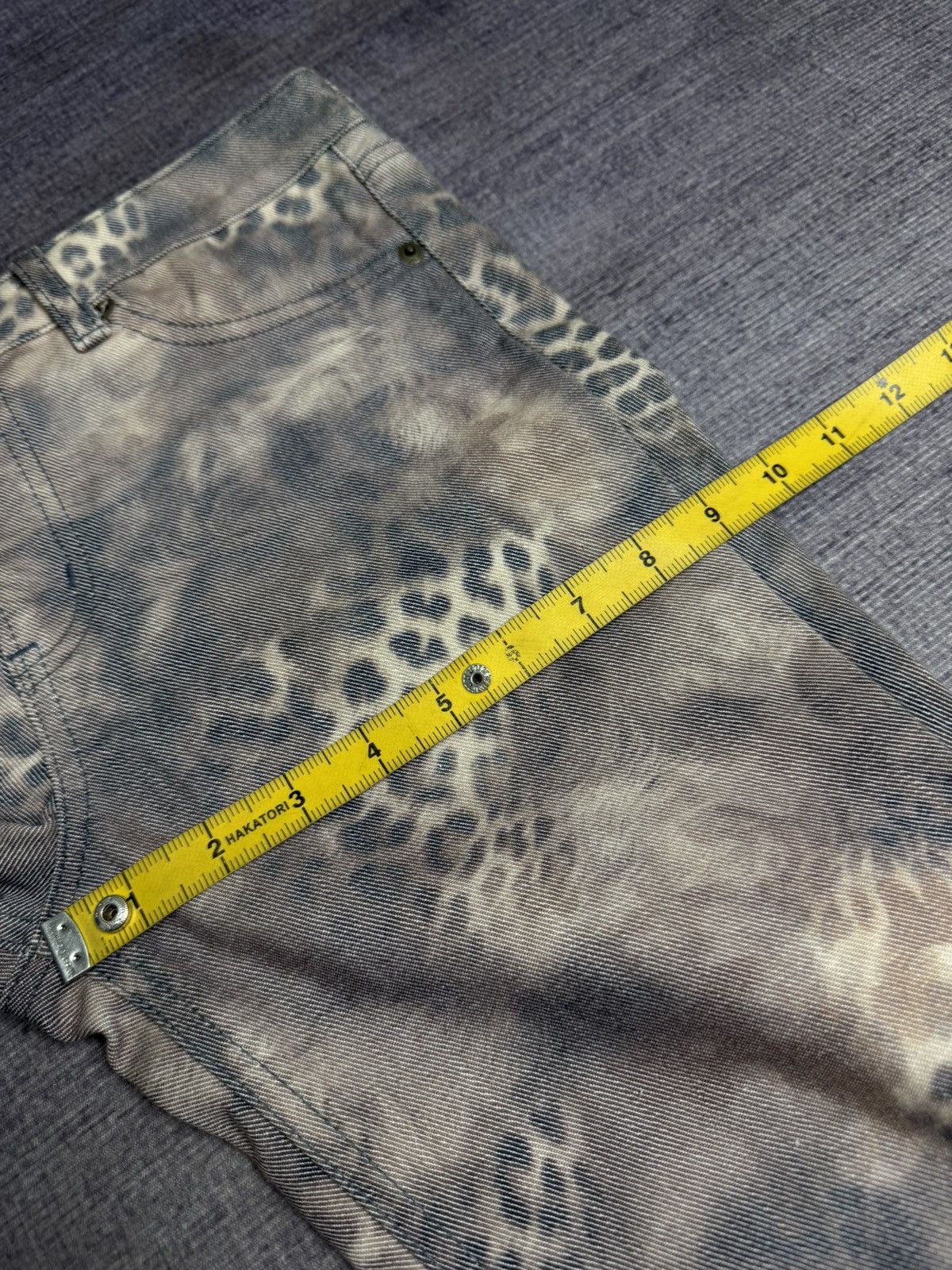 Tornado Mart MARVELE STUDED LEO PARD DENIM PANTS Size US 30 / EU 46 - 9 Thumbnail
