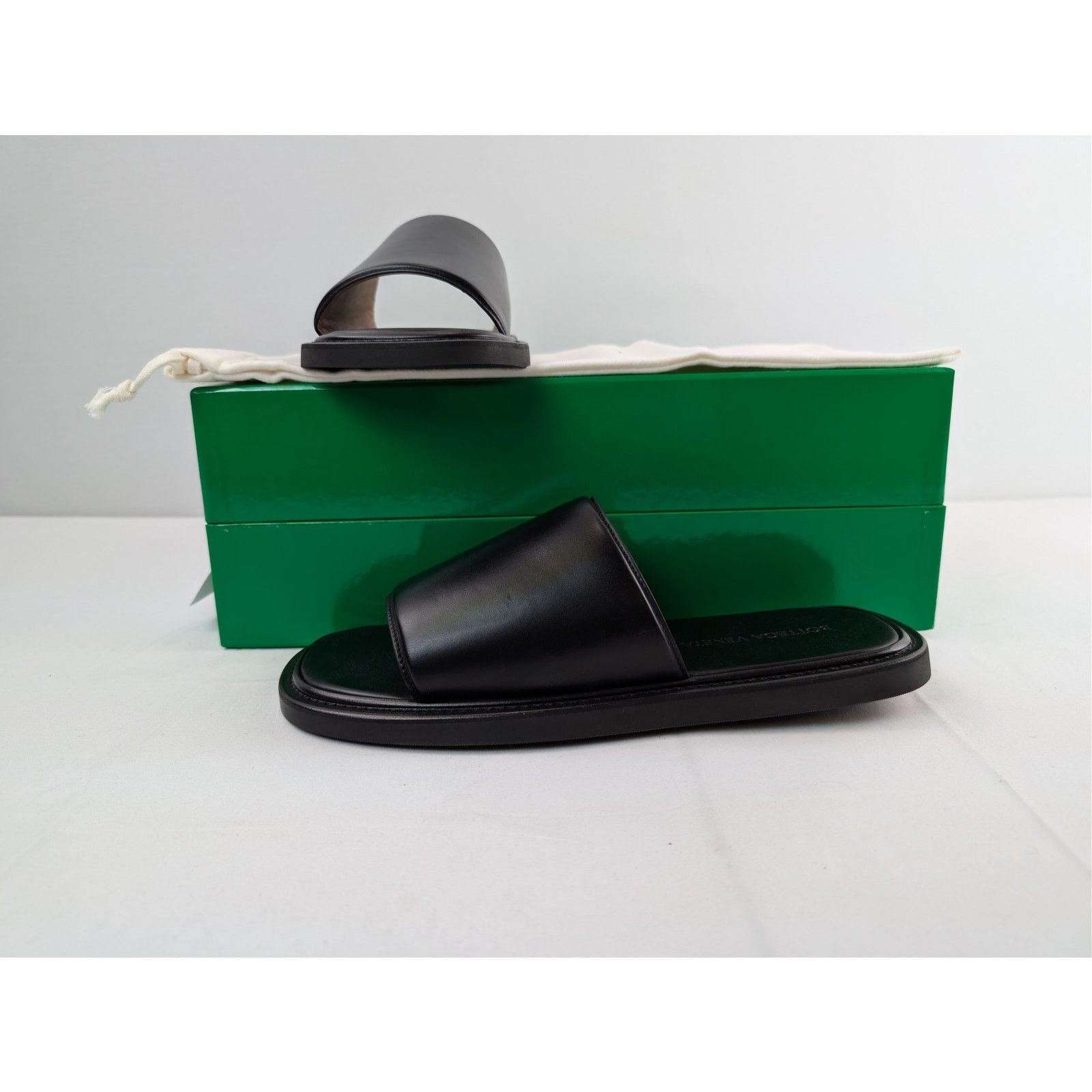 Bottega Veneta o1rshd1 Leather Sandals Slippers in Black Size US 9 / EU 42 - 18 Thumbnail