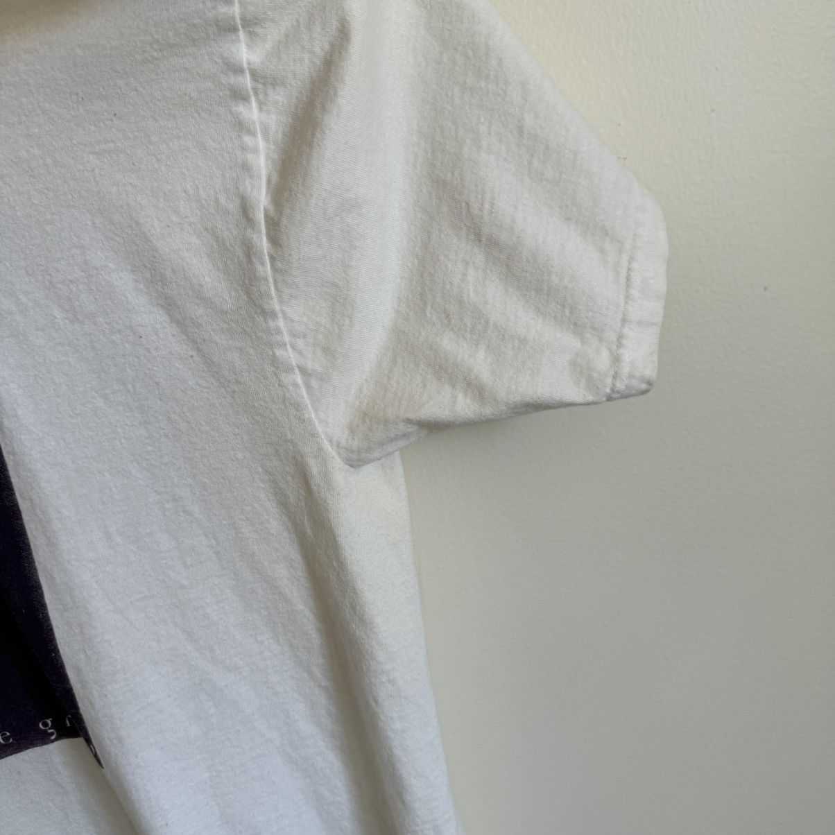 Vintage Vintage Reggie Wilson Fist and Heel Jerzees T-Shirt Size US L / EU 52-54 / 3 - 9 Thumbnail