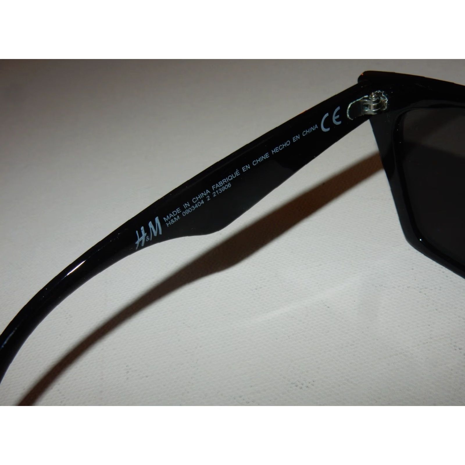 H&M H&M Women's Black Sunglasses - Frames with Minor Scratches Size ONE SIZE - 4 Thumbnail