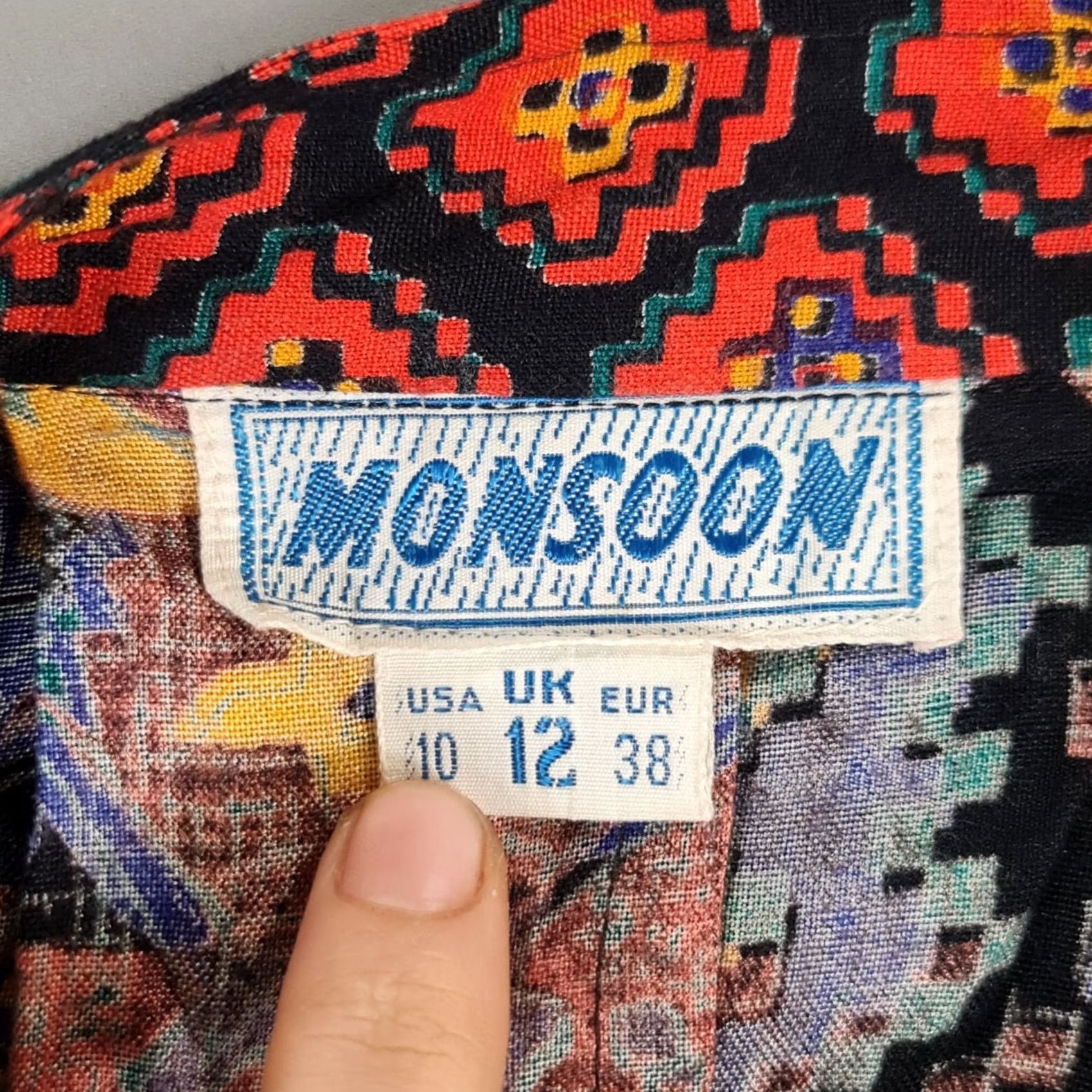 Vintage VINTAGE Monsoon Skirt Womens Red 12 UK Midi Geometric Button Front 1980's Size 34" / US 12 / IT 48 - 3 Thumbnail