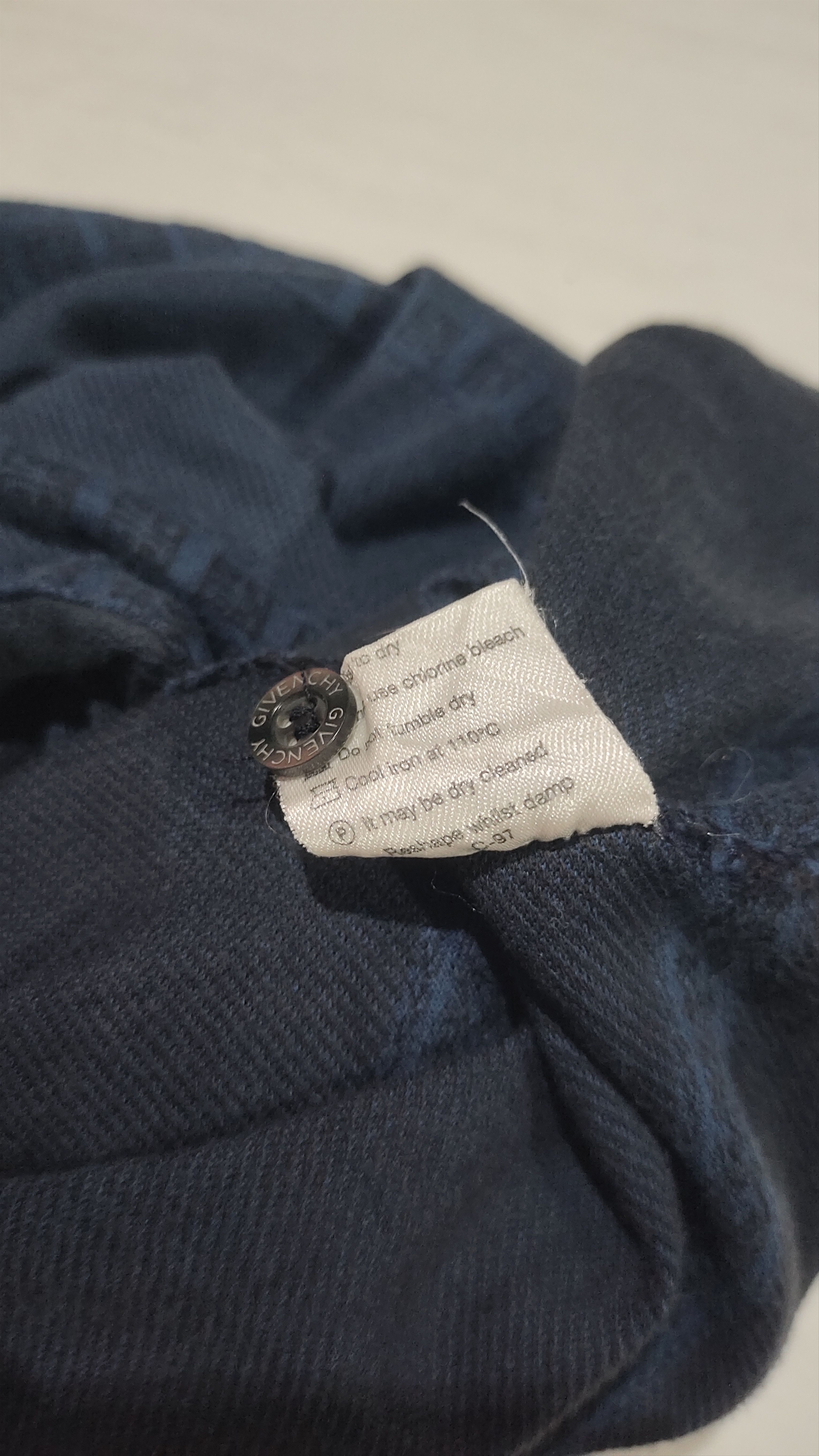 Givenchy Vintage 90s Givenchy Polo Longsleeve Size US L / EU 52-54 / 3 - 6 Thumbnail
