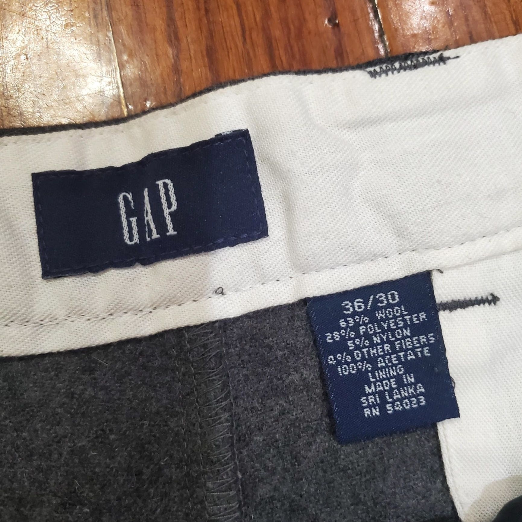 Gap GAP Mens Pants 36x30 Gray Wool Blend Dress Trousers Flat Front Lined Classic Pockets Straight Front Zip 30in Inseam Mens Regular Knitted? Size US 36 / EU 52 - 7 Thumbnail