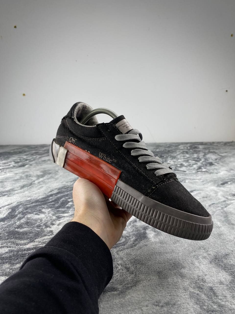 Off-White Off-White Low Vulcanized Sneakers Men Size 40 Black Size US 7 / EU 40 - 13 Thumbnail