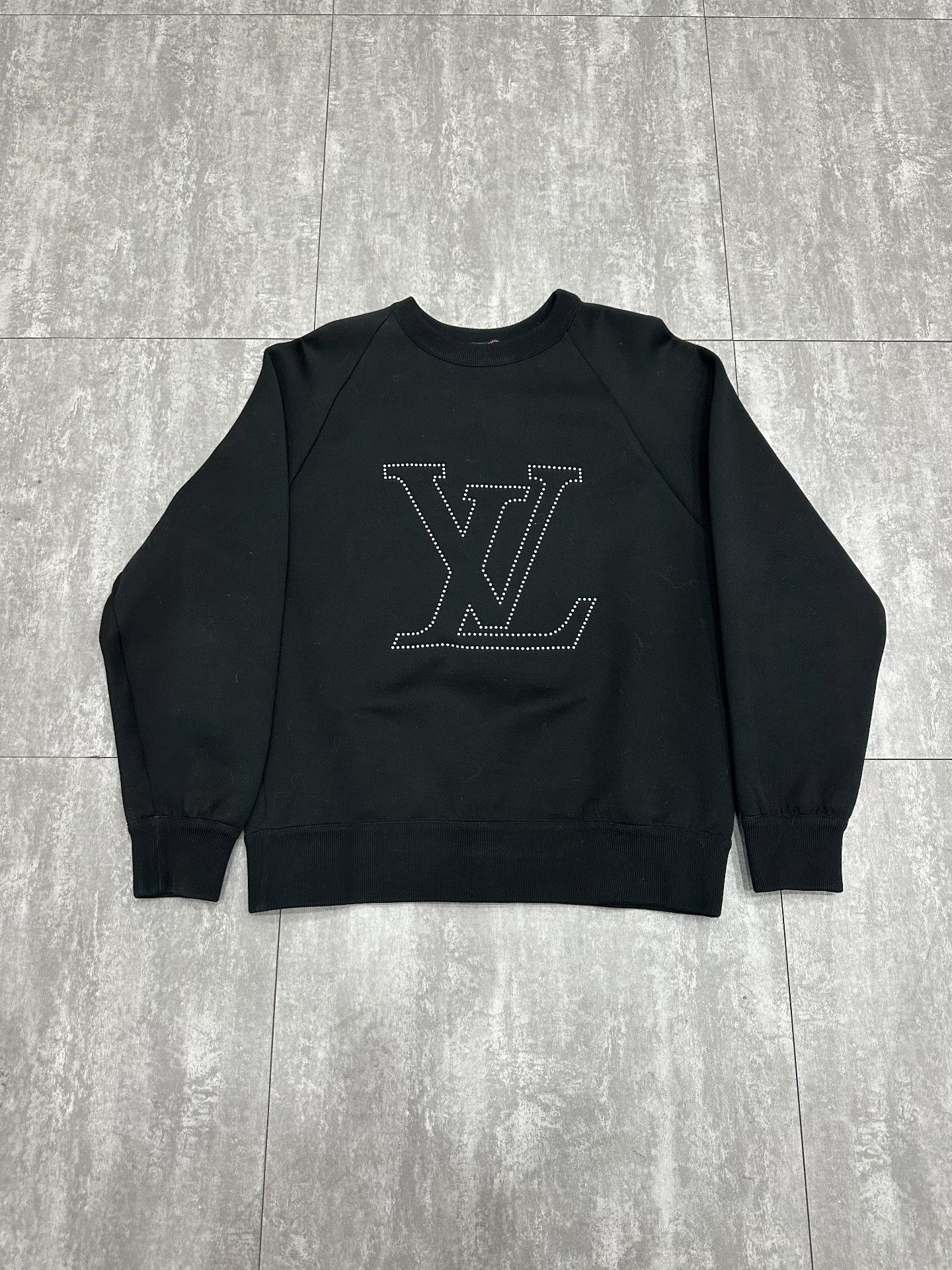 Louis Vuitton Louis Vuitton Retro Black Hoodie xs Men Size US XS / EU 42 / 0 - 1 Thumbnail
