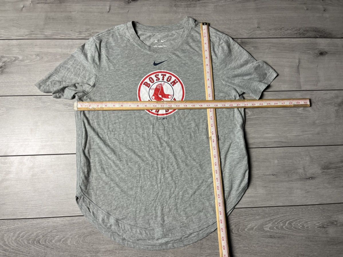 Nike Nike MLB Boston Red sox tshirt size Large Size US L / EU 52-54 / 3 - 5 Thumbnail