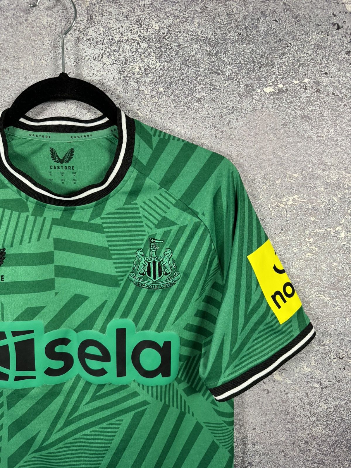 Castore × Vintage Newcastle United 2023/24 Away Castore Soccer Jersey Medium Size US M / EU 48-50 / 2 - 4 Thumbnail