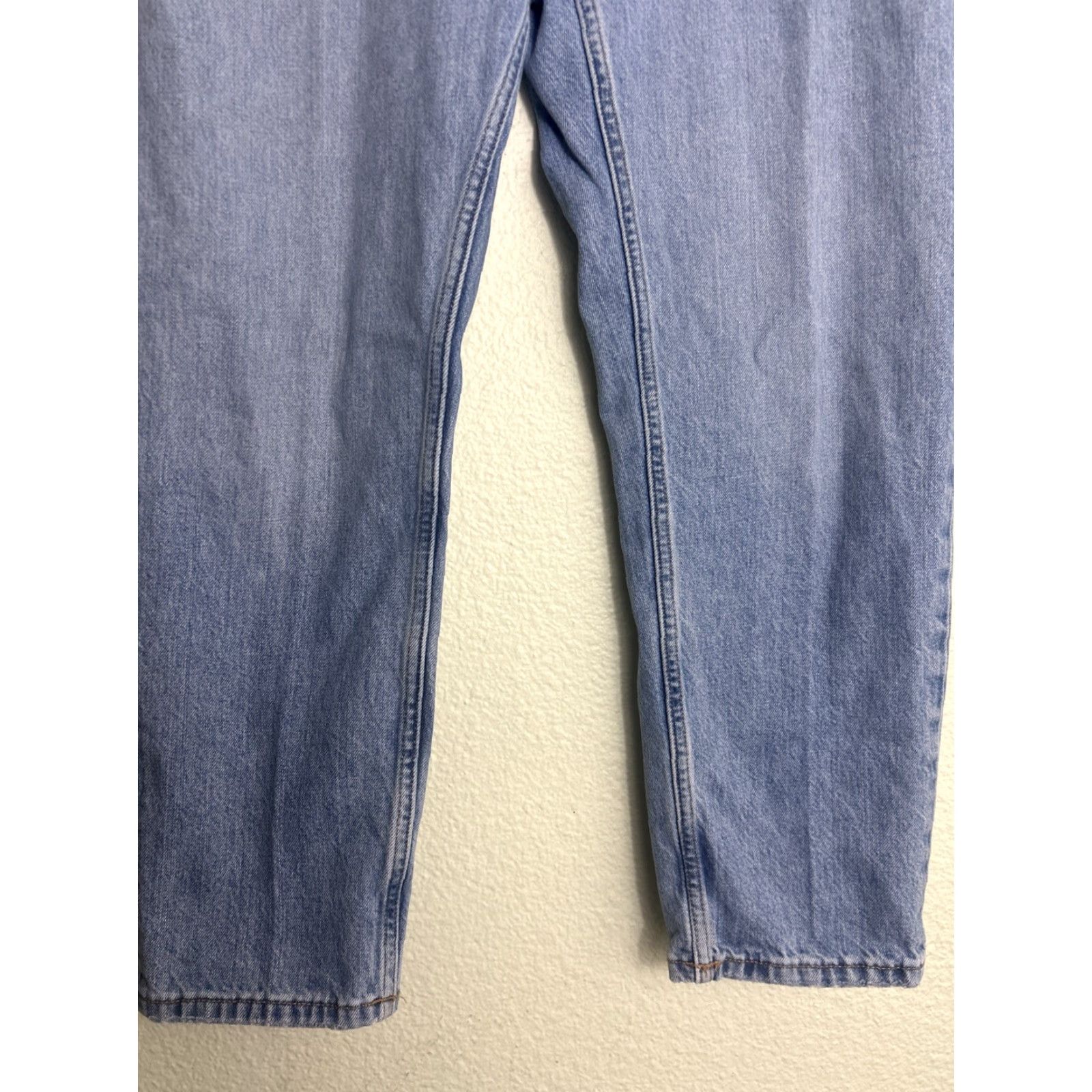Everlane Everlane Jeans OS Boyfriend Relaxed Button Fly Denim Light Wash Womens Size 31R Jeans Blues 27in 34in Waist Regular 31 Blue Womens Size 24" / US 00 / IT 34 - 2 Thumbnail