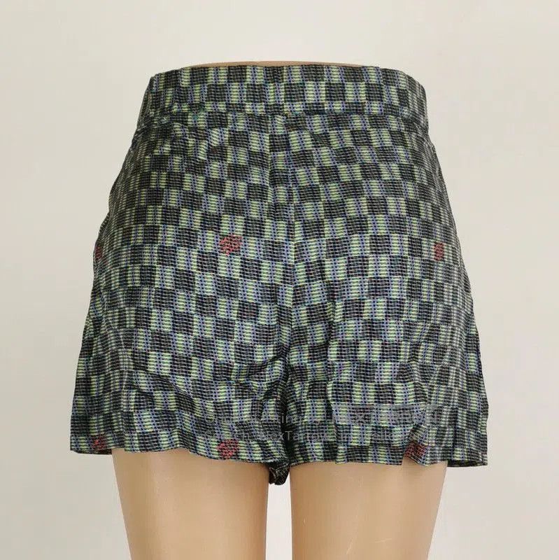 Louis Vuitton Louis Vuitton Checkerboard Silk Shorts. Size US 34 / EU 50 - 3 Thumbnail