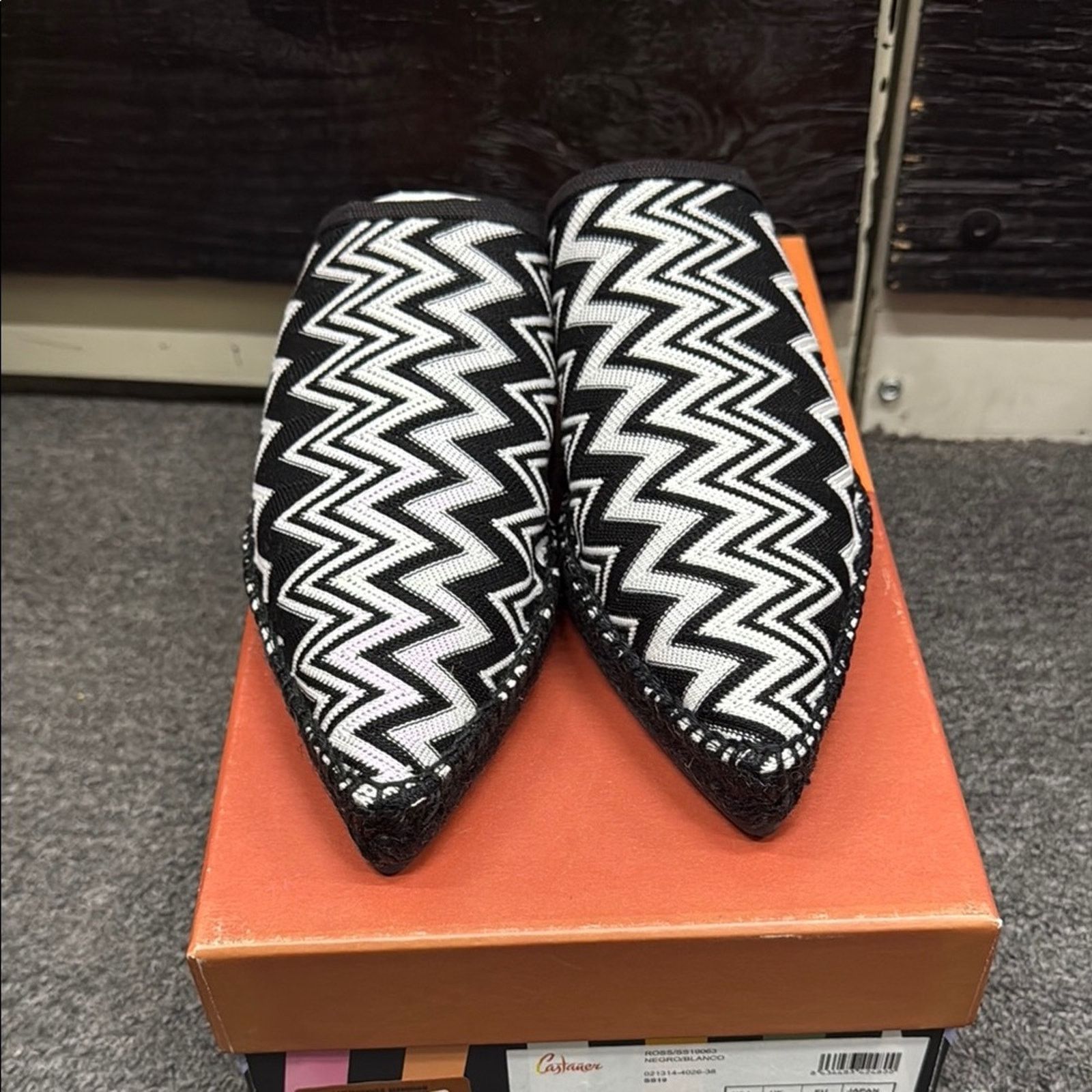 Missoni NWT Missoni Black Zigzag Women's Loafer Shoes Size 38 US 8 Size US 8 / IT 38 - 1 Thumbnail