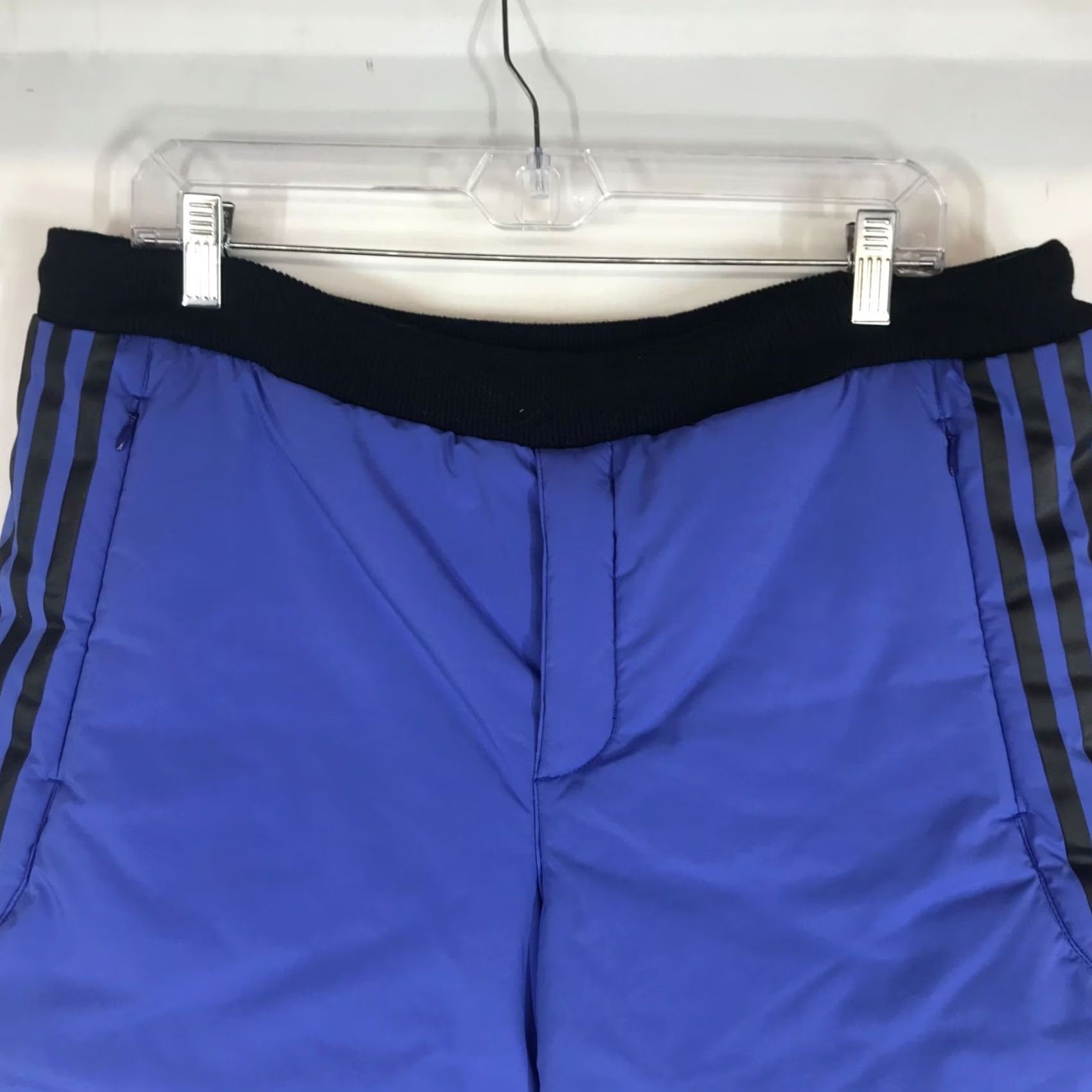 Adidas Final Answer: ADIDAS - MEN'S MEDIUM - BLUE POLYESTER PUFFER SHORTS Size US 31 - 2 Thumbnail