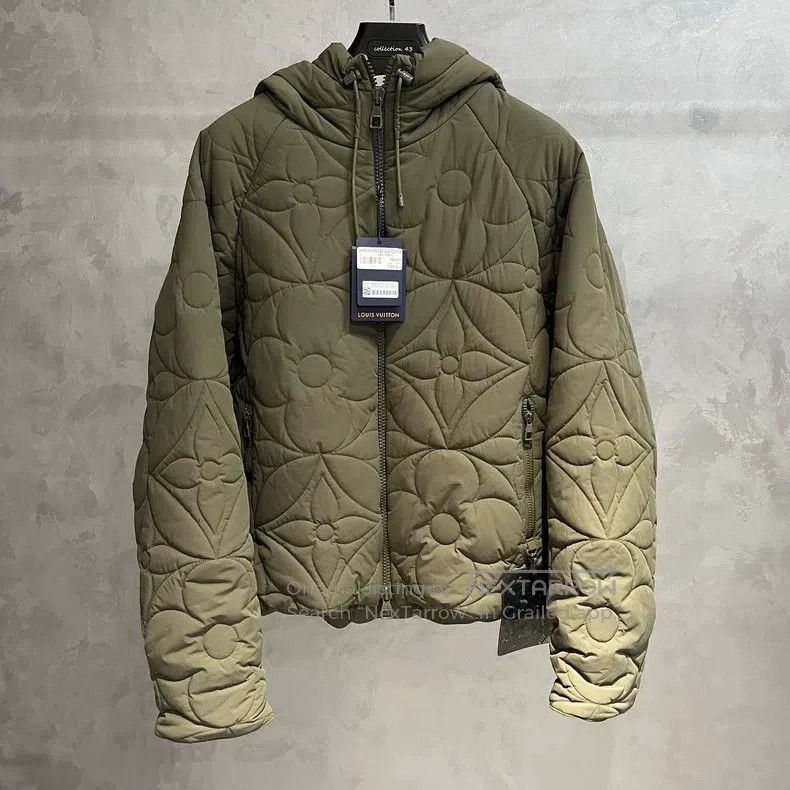 Louis Vuitton Louis Vuitton Green solid floral quilted hooded jacket Size US M / EU 48-50 / 2 - 1 Thumbnail