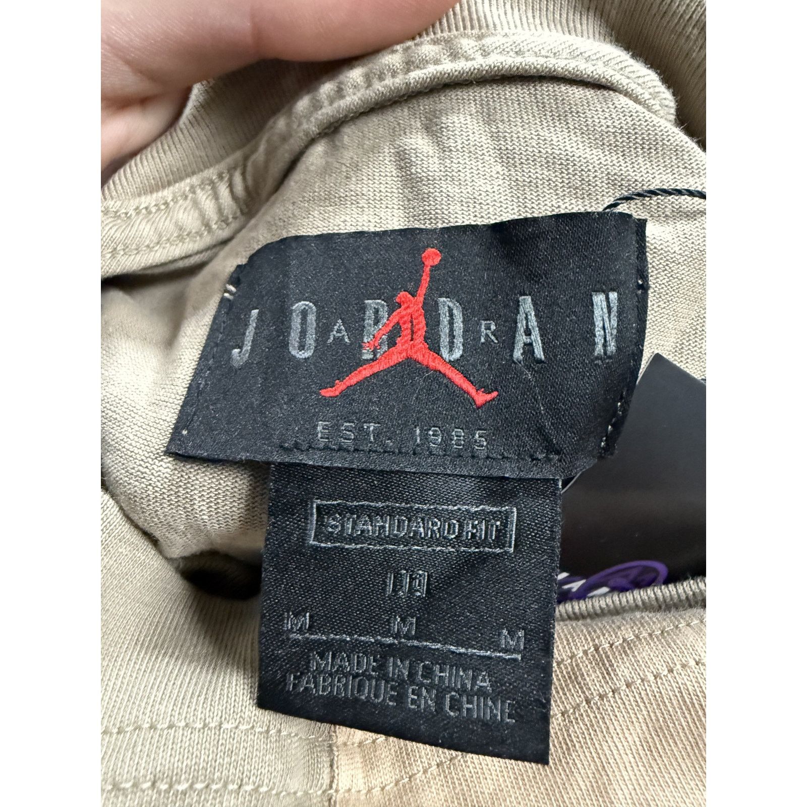 Travis Scott Travis Scott Jordan Tee Khaki Used Medium Size US M / EU 48-50 / 2 - 3 Thumbnail