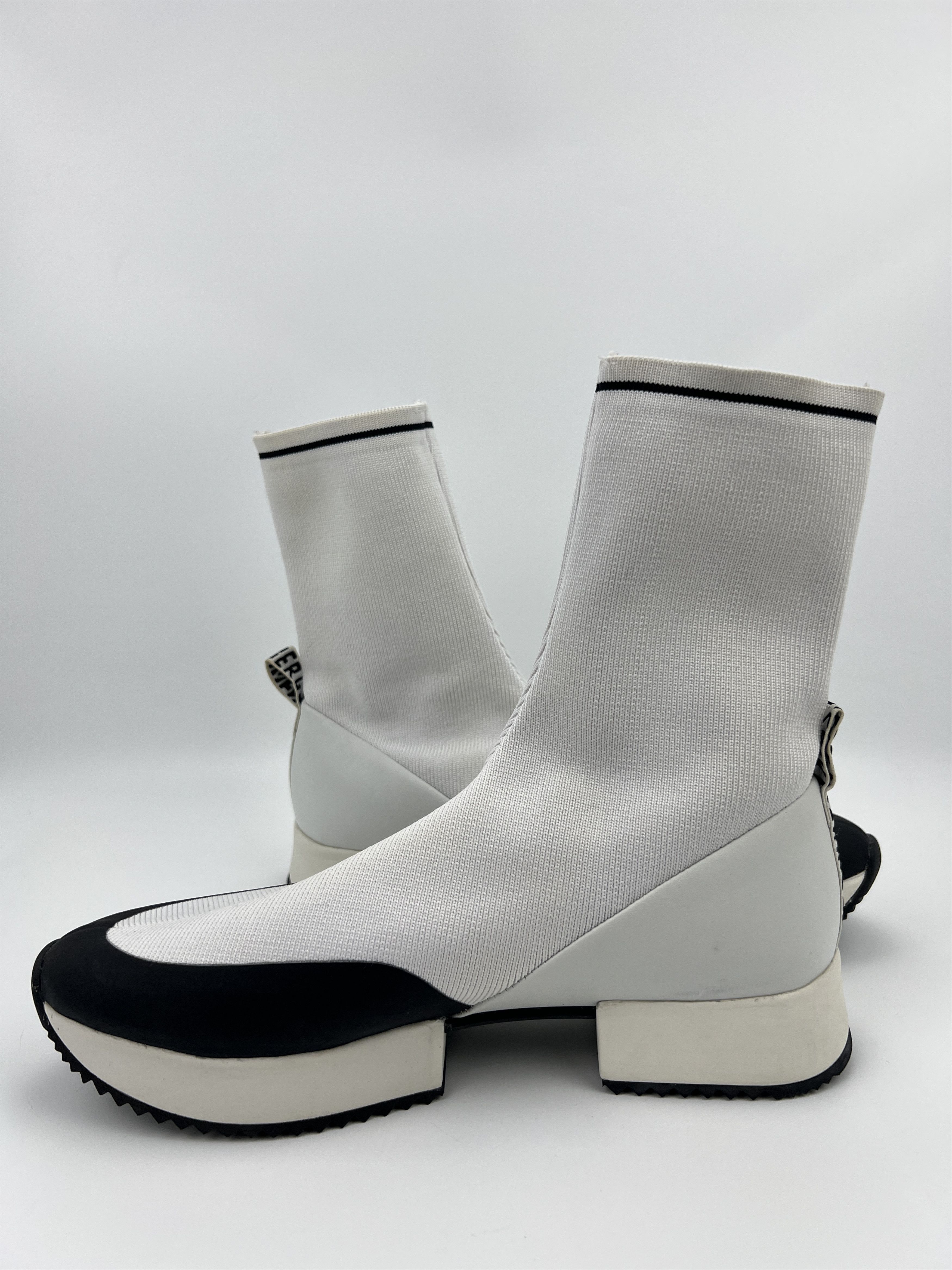 Dirk Bikkembergs Vintage Rare Bikkembergs Socks Style Ankle Boots Size US 8 / EU 41 - 5 Thumbnail