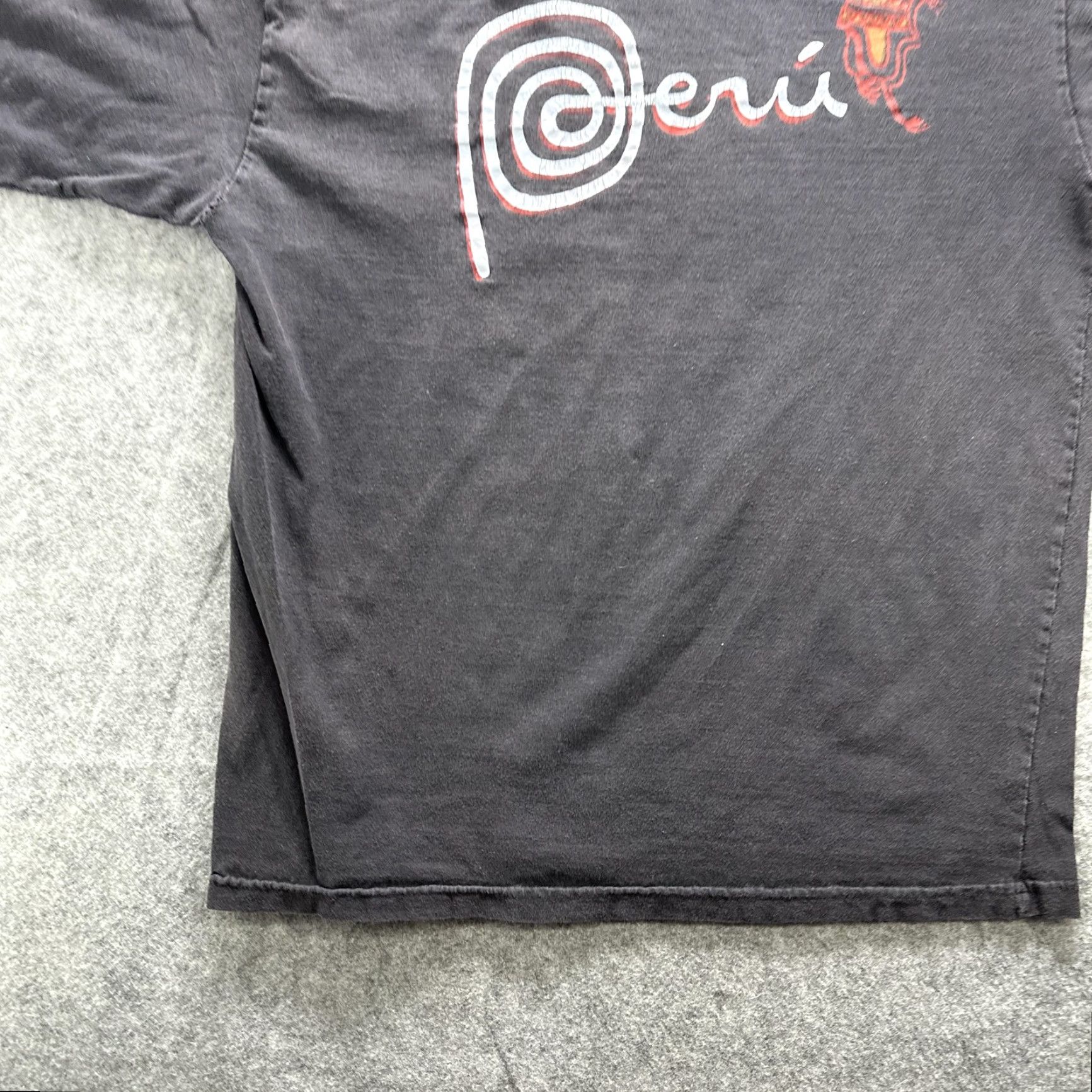 Vintage Peru Nazca Lines Shirt Mens Large Black Graphic Tee Cotton Tourist Souvenir T-Shirt Size US L / EU 52-54 / 3 - 4 Thumbnail