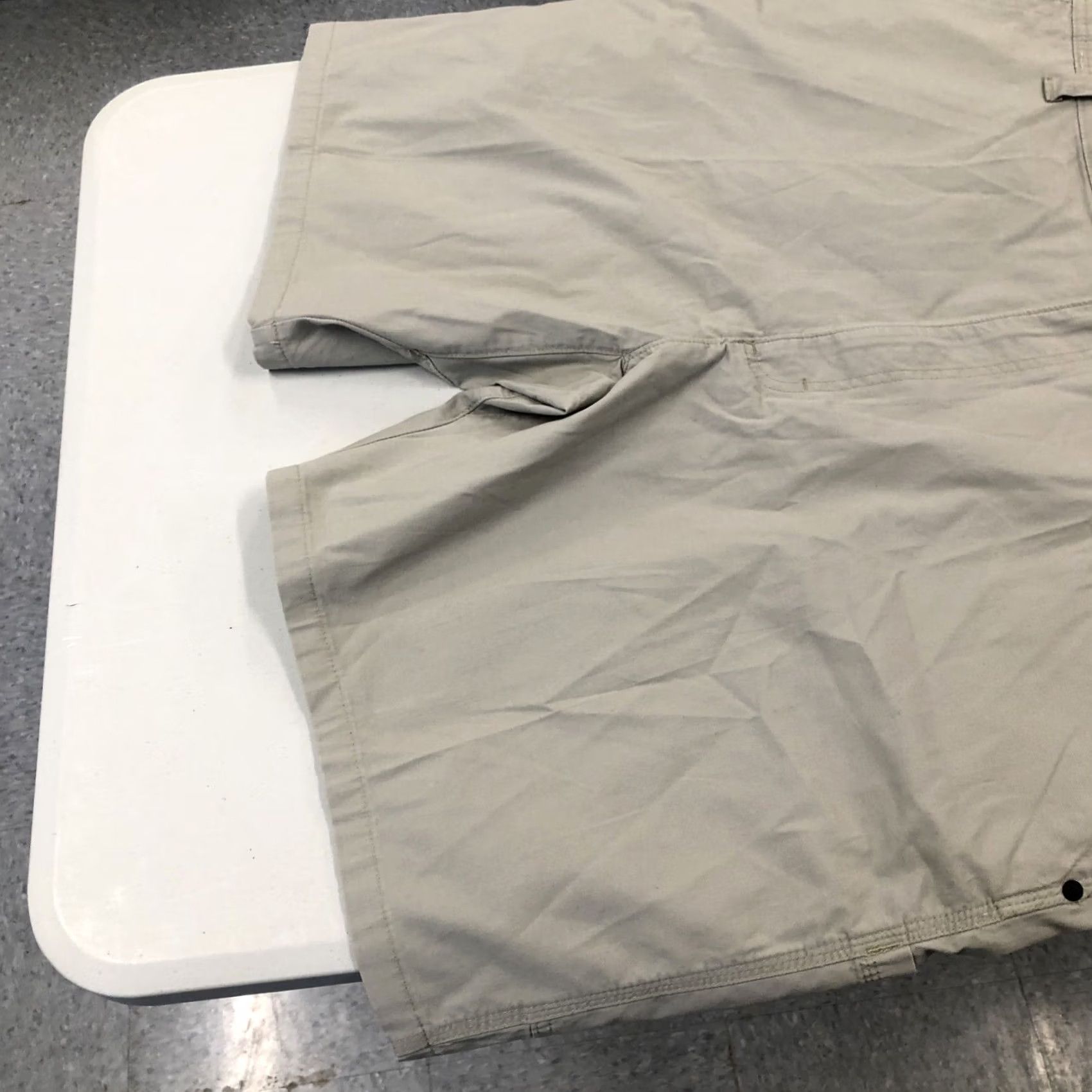 Wrangler Wrangler Mountain 48 X 9 Lightweight Outdoor Hiking Utility Shorts Mens Big & Tall Cargo Pockets Beige 48 Classic Outdoor Size US 32 / EU 48 - 3 Thumbnail