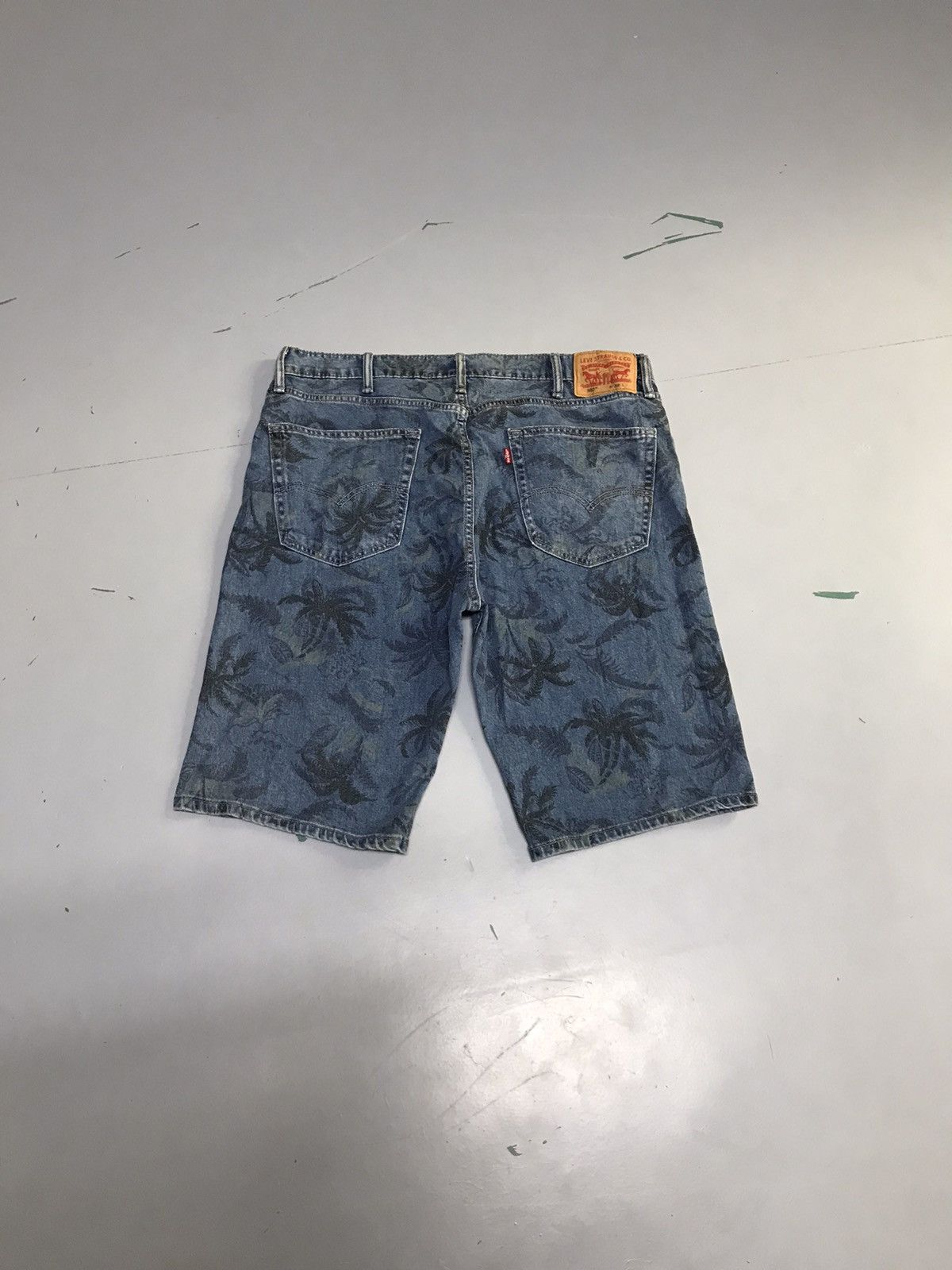 Levi's Vintage Levi’s 502 bleached jort Size US 40 / EU 56 - 2 Thumbnail