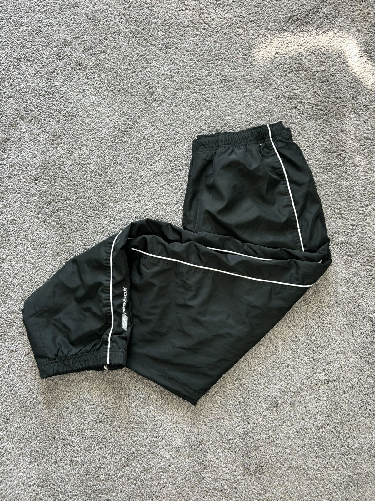 Reebok Vintage 90s black reebok lined track pants Size US 34 / EU 50 - 1 Thumbnail