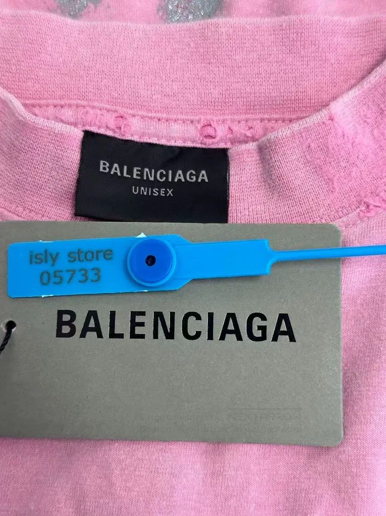 Balenciaga Balenciaga Short Crop Short Sleeve Off-Shoulder T-Shirt Size US S / EU 44-46 / 1 - 4 Thumbnail