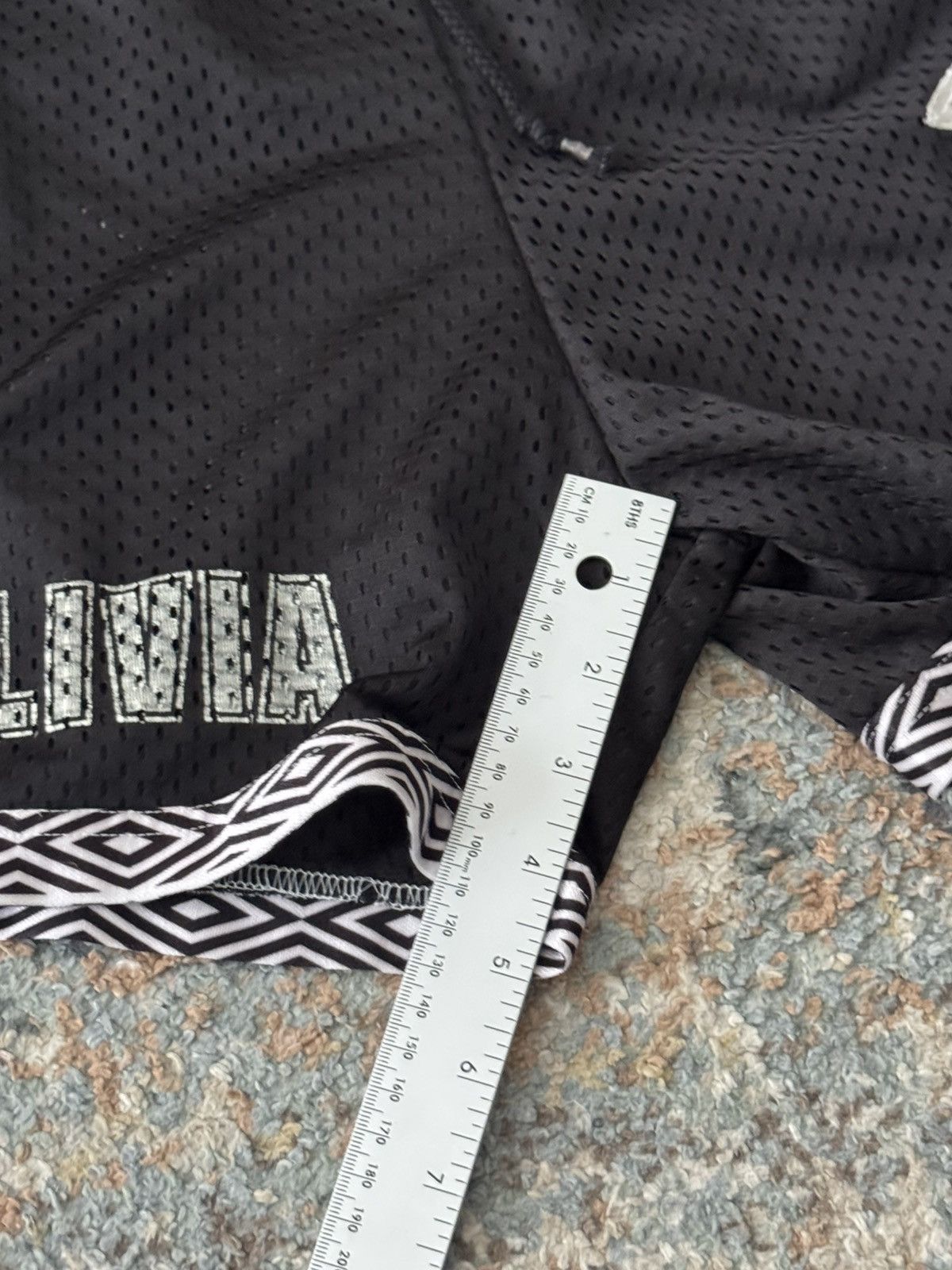 Umbro VTG Umbro BOLIVIA Soccer Shorts Black LRG Pro Training RARE Size US 34 / EU 50 - 8 Thumbnail