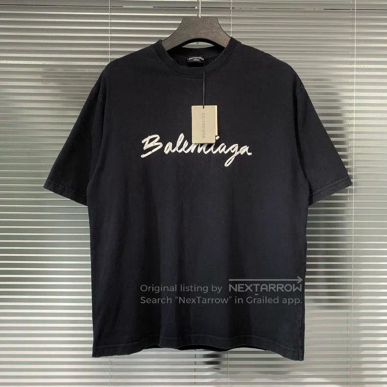 Balenciaga Balenciaga Short-sleeved T-shirt cursive letter logo destr Size US S / EU 44-46 / 1 - 1 Thumbnail