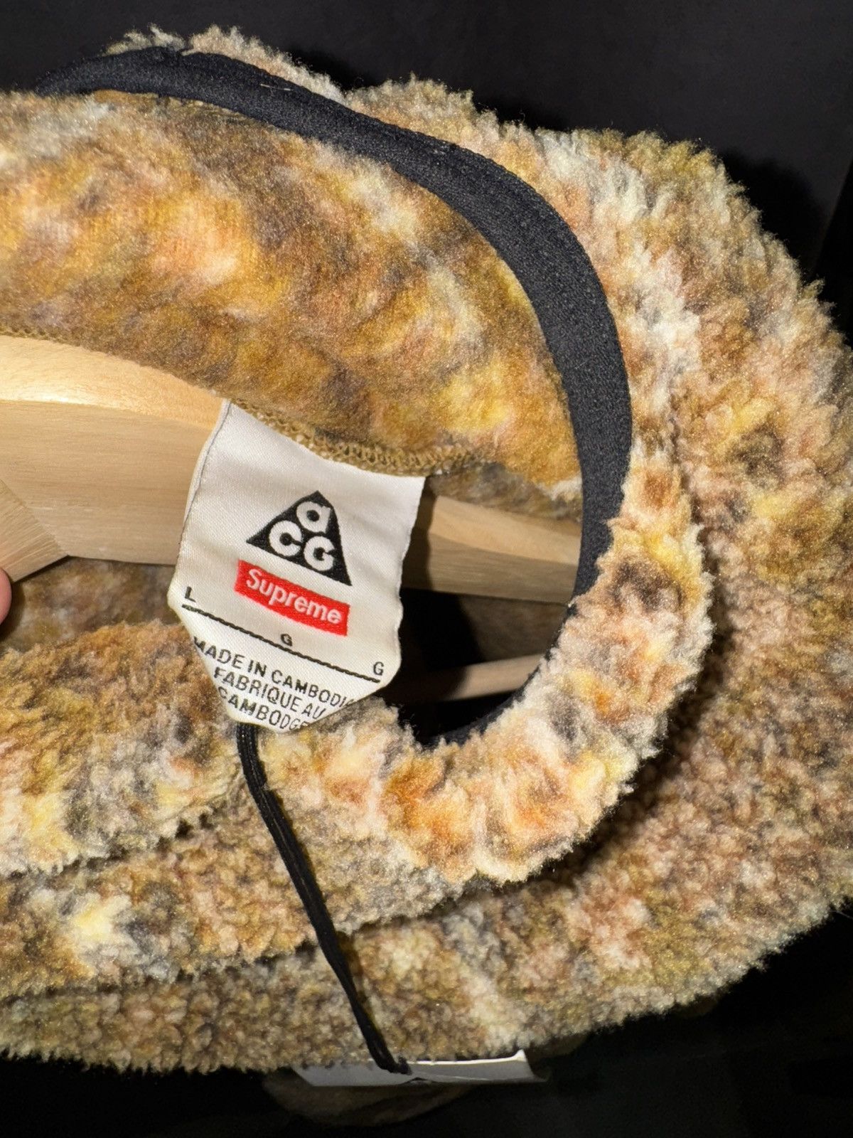 Nike ACG × Supreme Nike ACG Supreme Fleece Pullover Snakeskin Pattern Beige Size US L / EU 52-54 / 3 - 2 Thumbnail