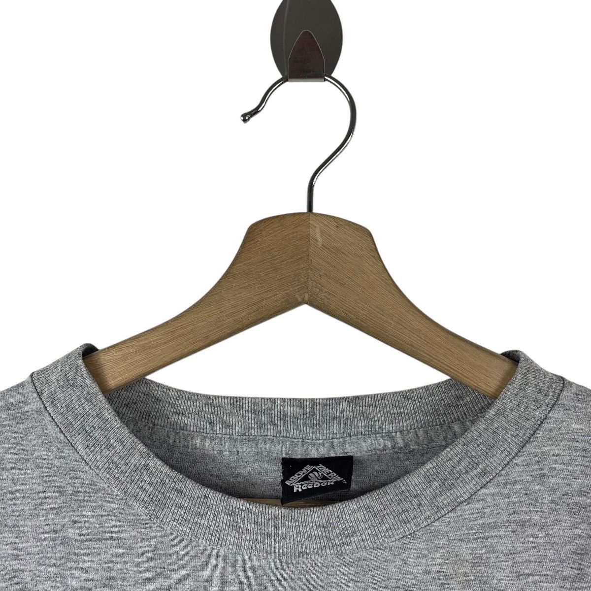 Reebok × Vintage Vintage REEBOK Above the rim Back hit spellout tee Size US M / EU 48-50 / 2 - 5 Thumbnail