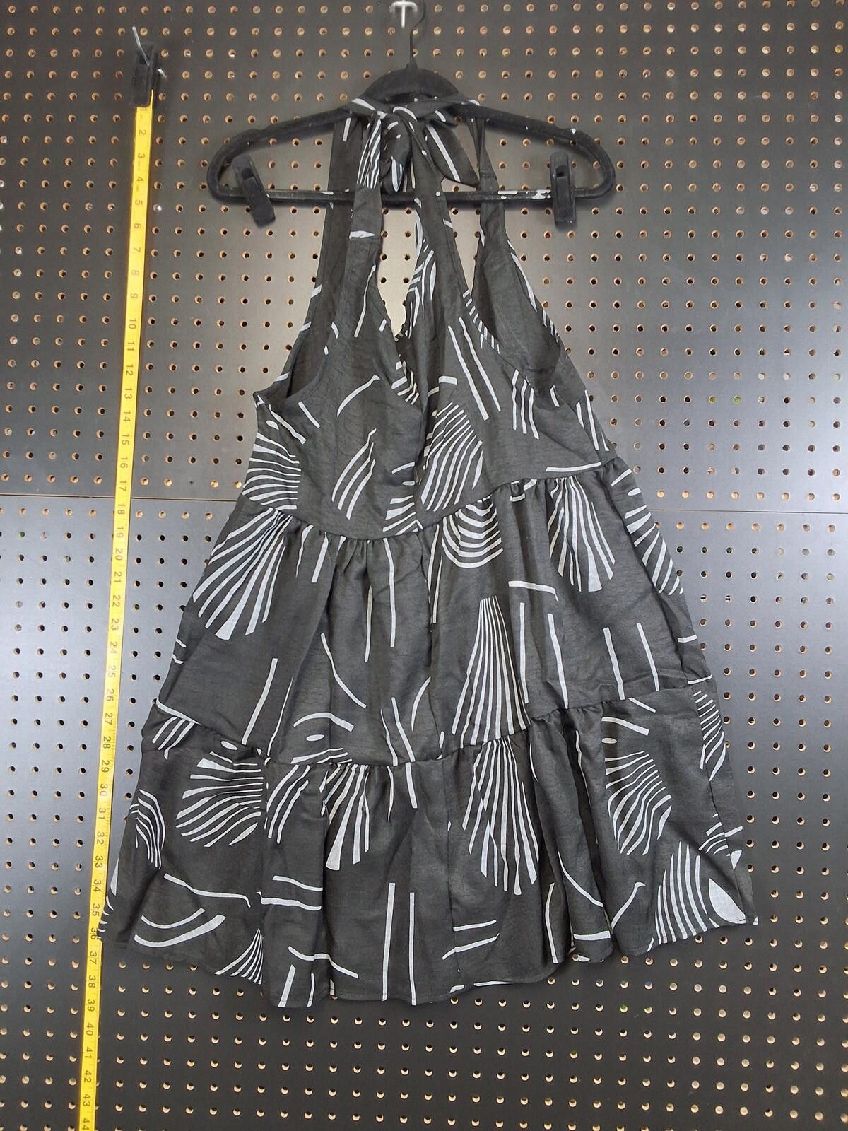 Unknown London Chic Black and White Halter Dress with Pockets Medium Size M / US 6-8 / IT 42-44 - 3 Thumbnail