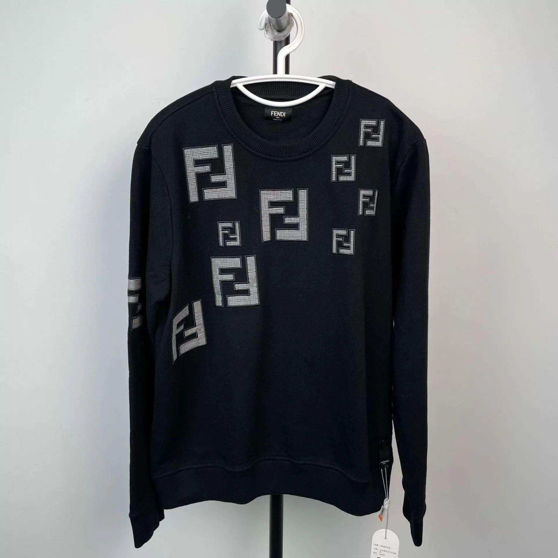 Fendi Fendi Black FF Logo Sweatshirt M Size US M / EU 48-50 / 2 - 1 Thumbnail