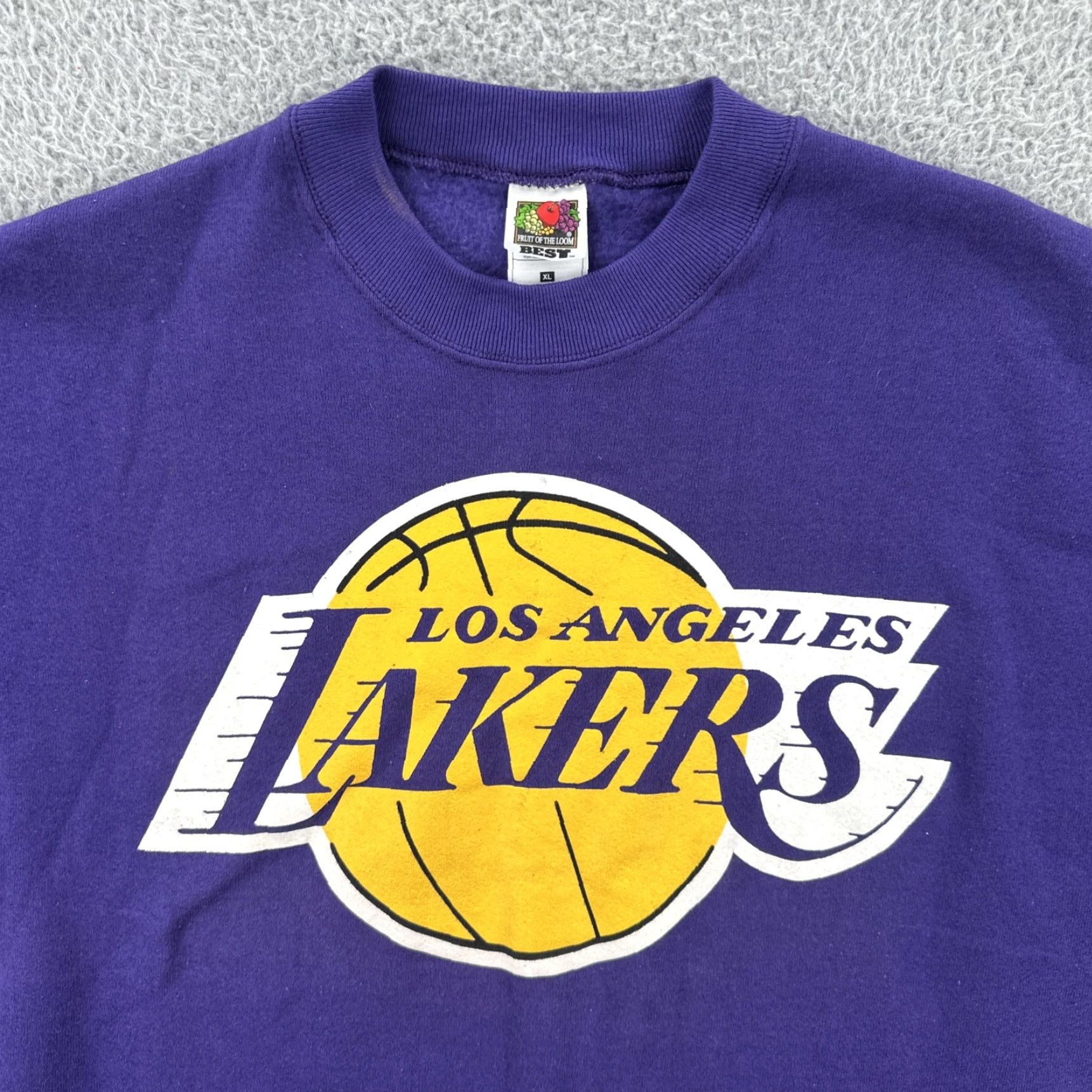 Fruit Of The Loom VINTAGE Fruit of the Loom Mens XL Purple Crew Neck Sweatshirt Los Angeles Lakers 90s Shirt Mens XL Purple 90s Sports LEGO Size US XL / EU 56 / 4 - 5 Thumbnail
