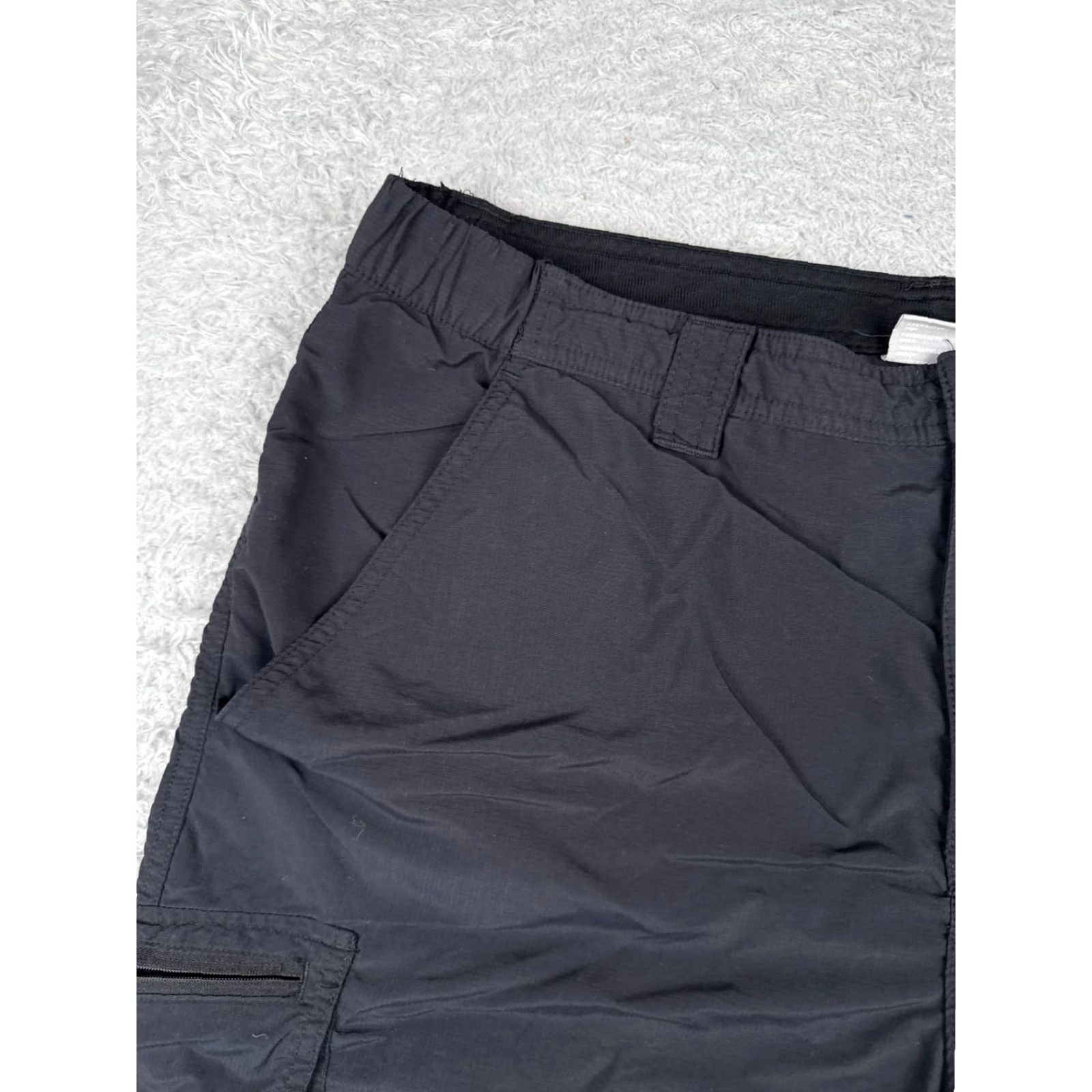 Vintage Columbia Men’s Cargo Shorts 38 Black Nylon 100% Nylon Cargo Pocket Belted Pockets Inseam 10 Comfort Size US 38 / EU 54 - 4 Thumbnail