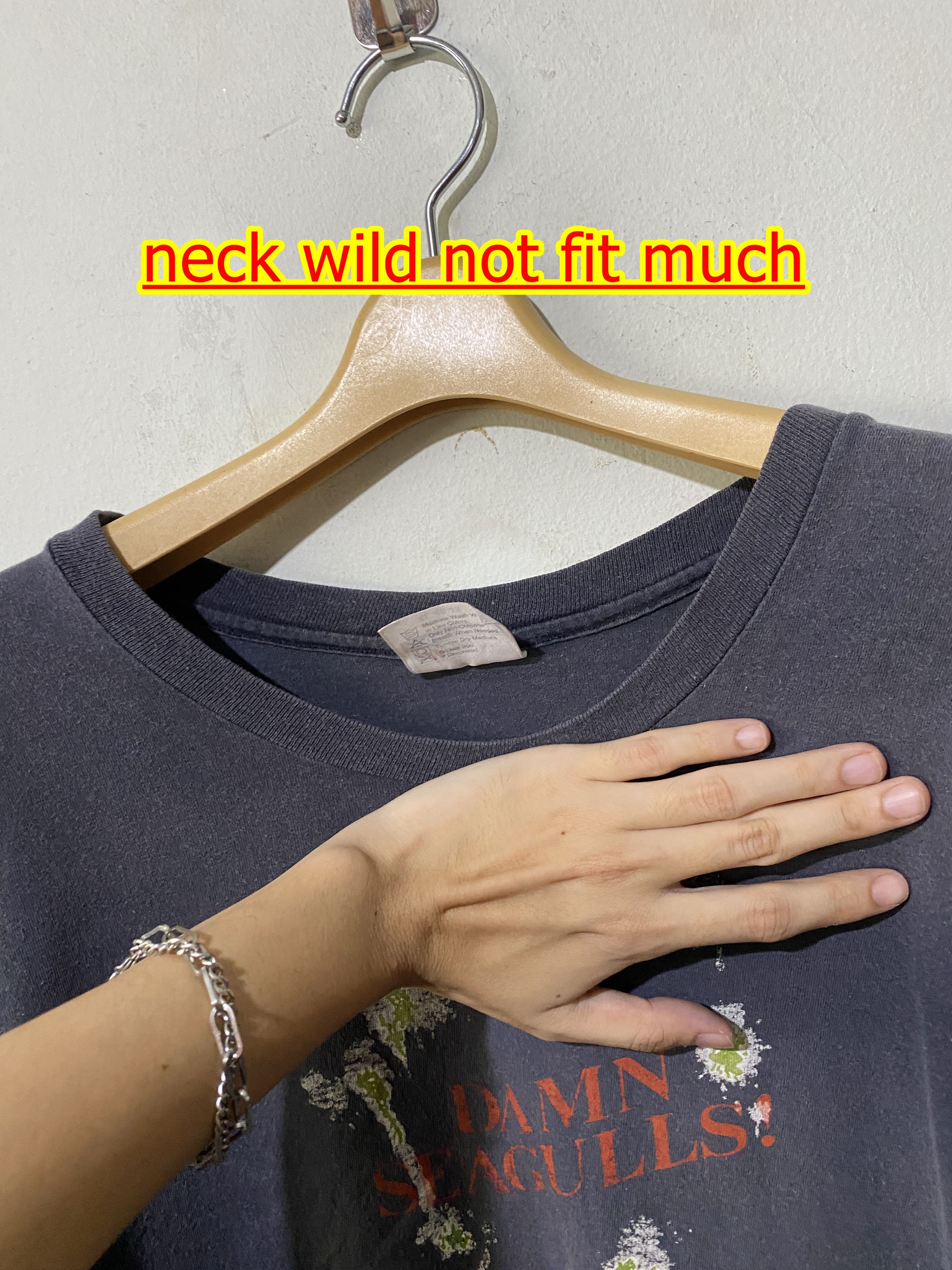 Vintage Vintage 80s Damn Seagulls Bird Poop Shirt Size US XL / EU 56 / 4 - 6 Thumbnail