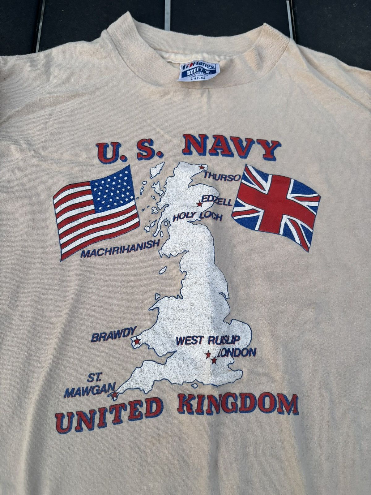 Hanes Vintage 80s United States Navy Graphic Flag Map Tee Size US L / EU 52-54 / 3 - 7 Thumbnail