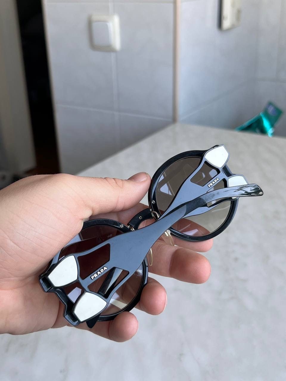 Prada Vintage Prada Sunglasses Black Eyewear's SPR 13U Avant-garde Size ONE SIZE - 14 Thumbnail